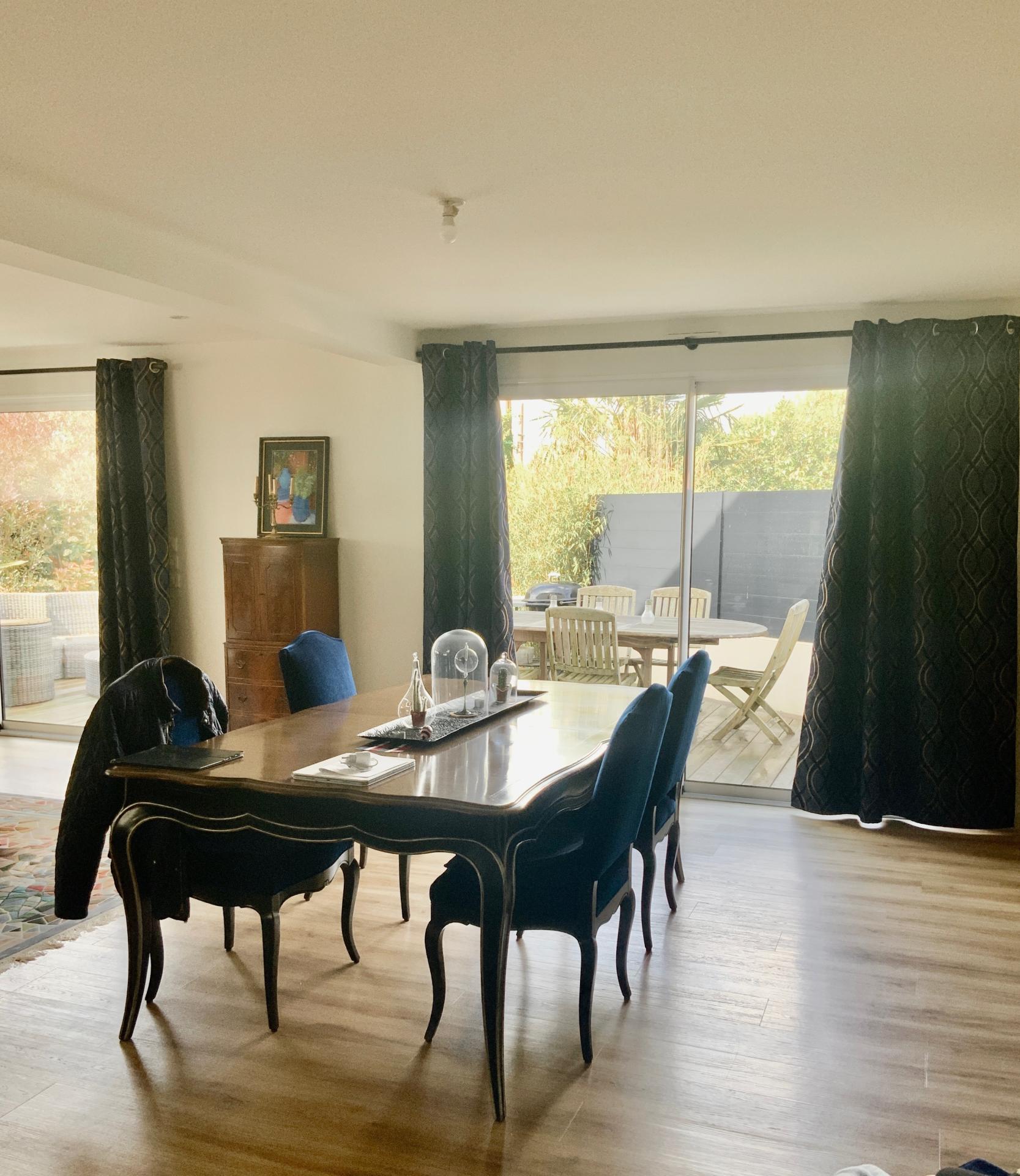 Photo 10 of the listing.