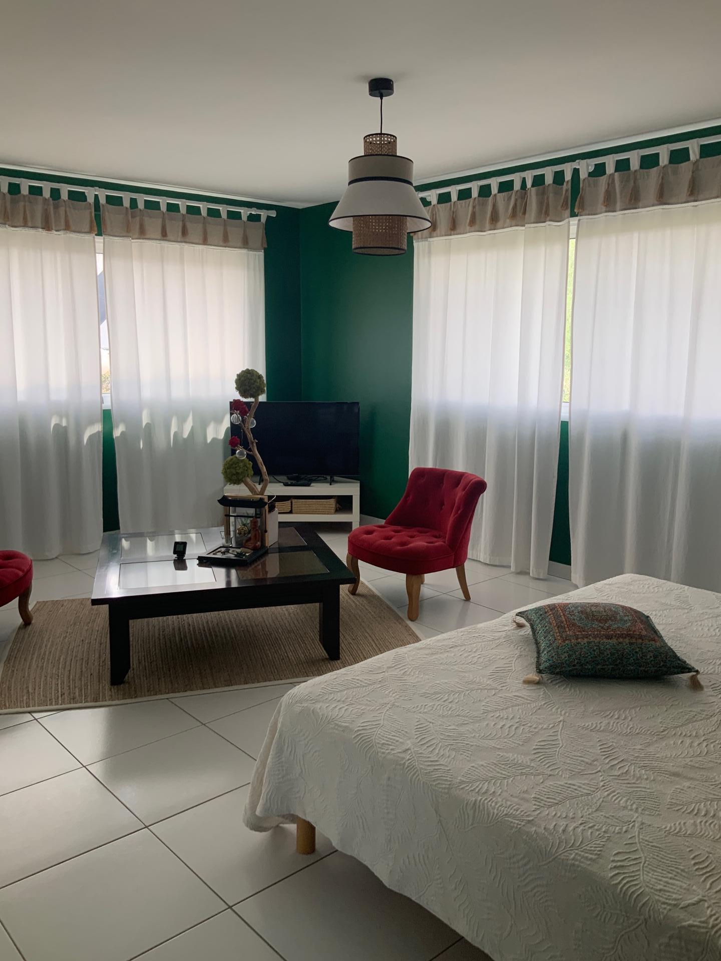 Photo 11 of the listing.