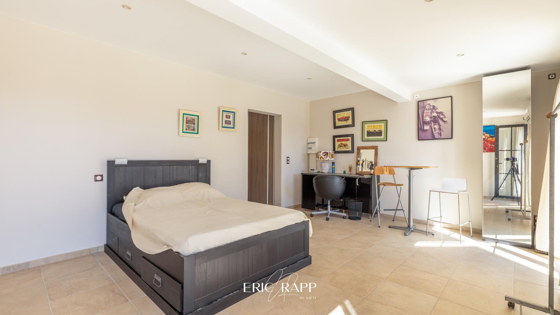 Photo 14 de l'annonce.