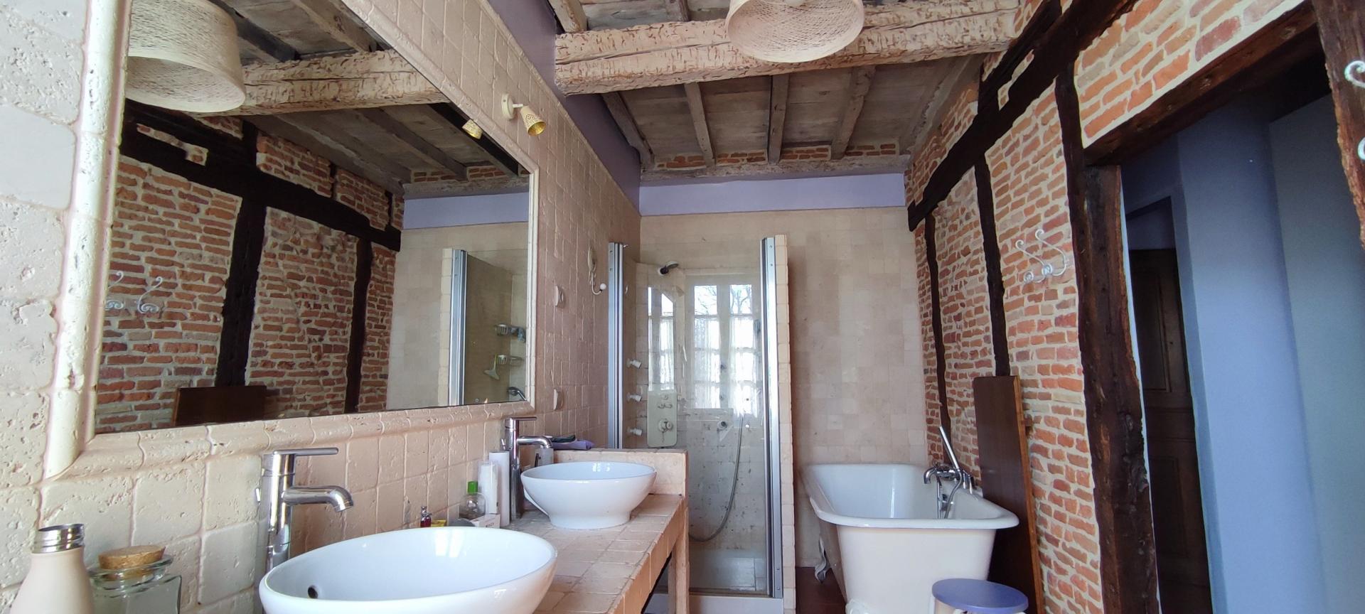 Photo 15 of the listing.