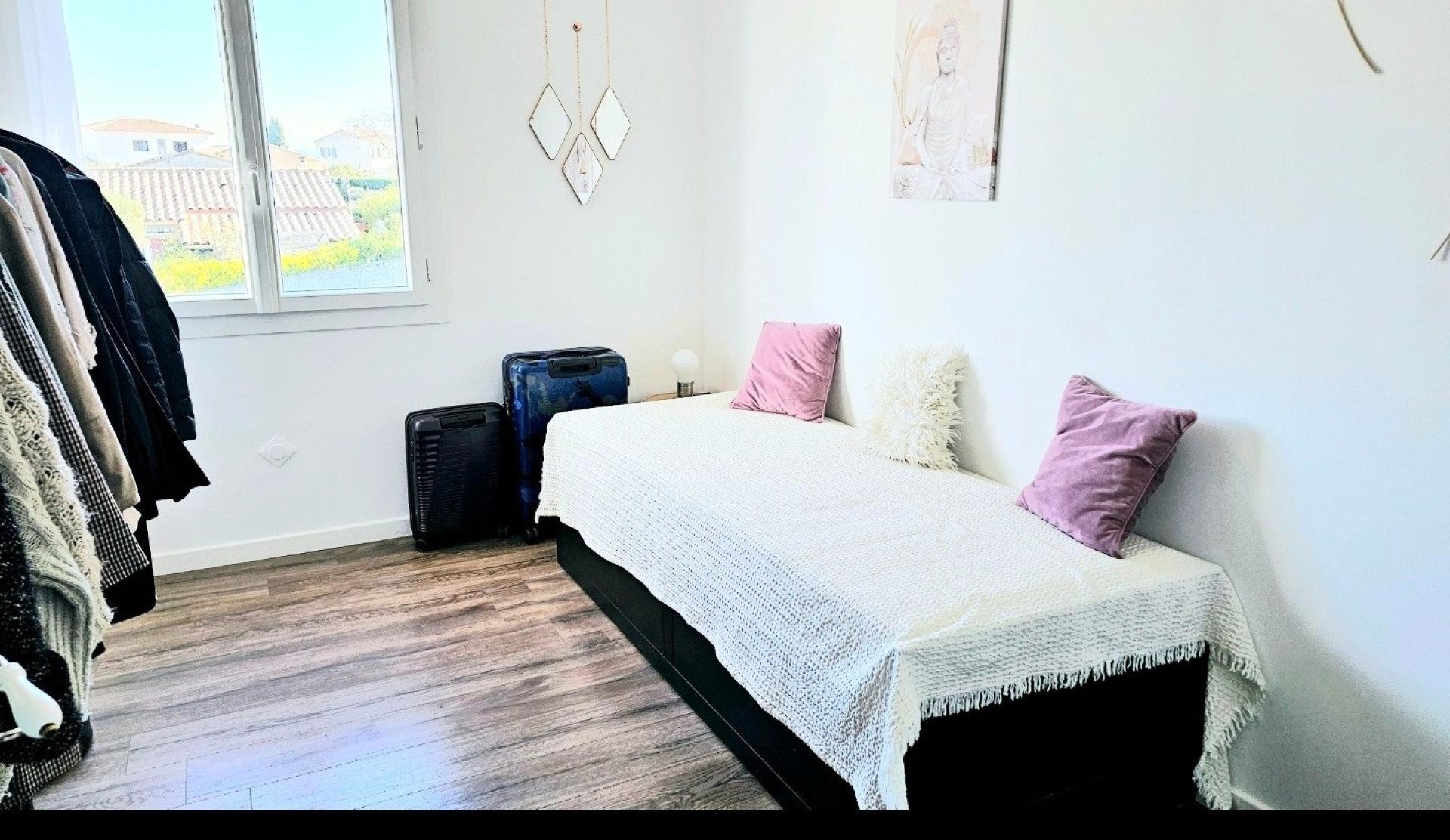 Photo 18 of the listing.