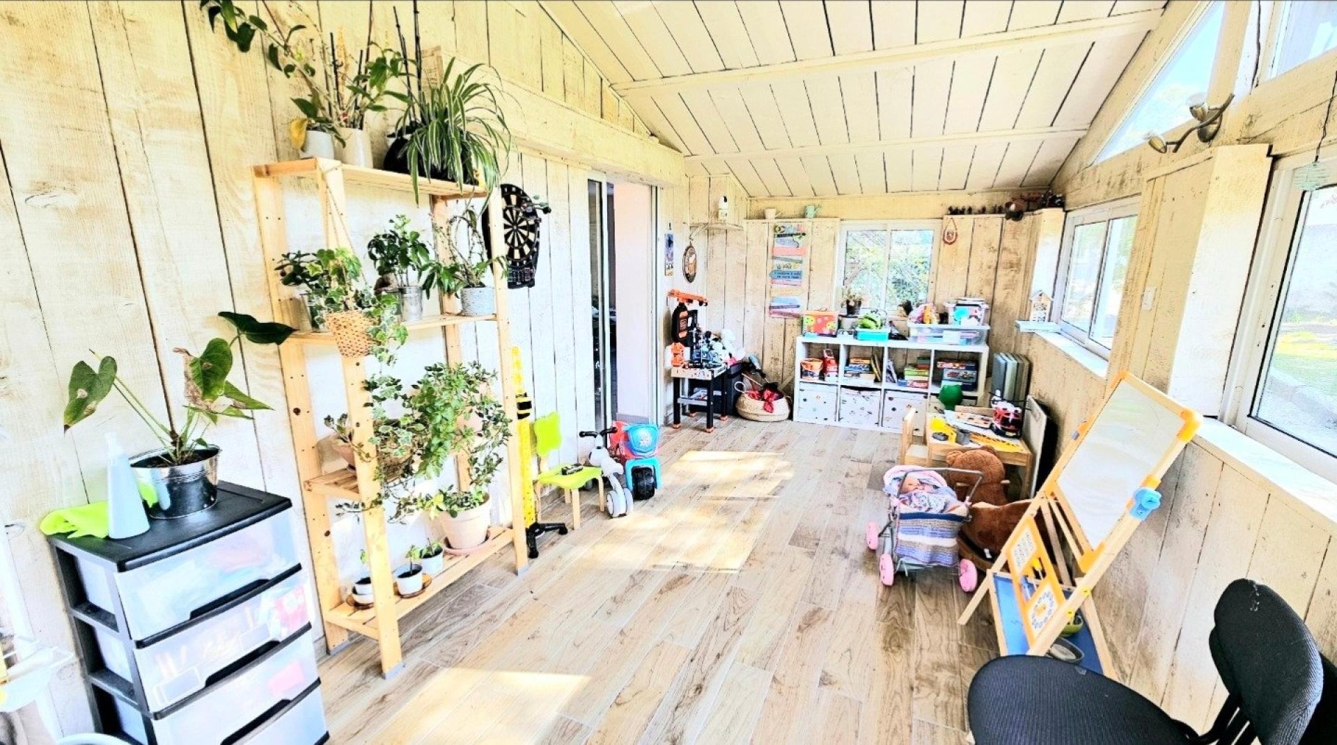 Photo 16 of the listing.