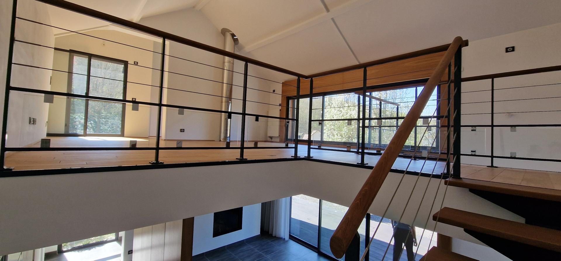 Photo 7 of the listing.