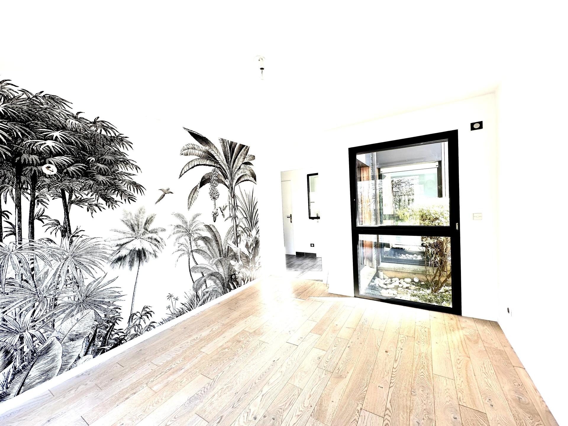 Photo 8 of the listing.