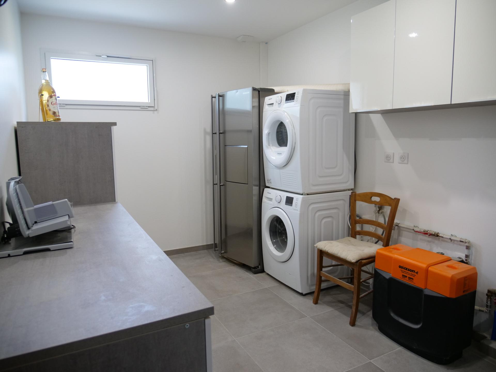 Photo 13 of the listing.