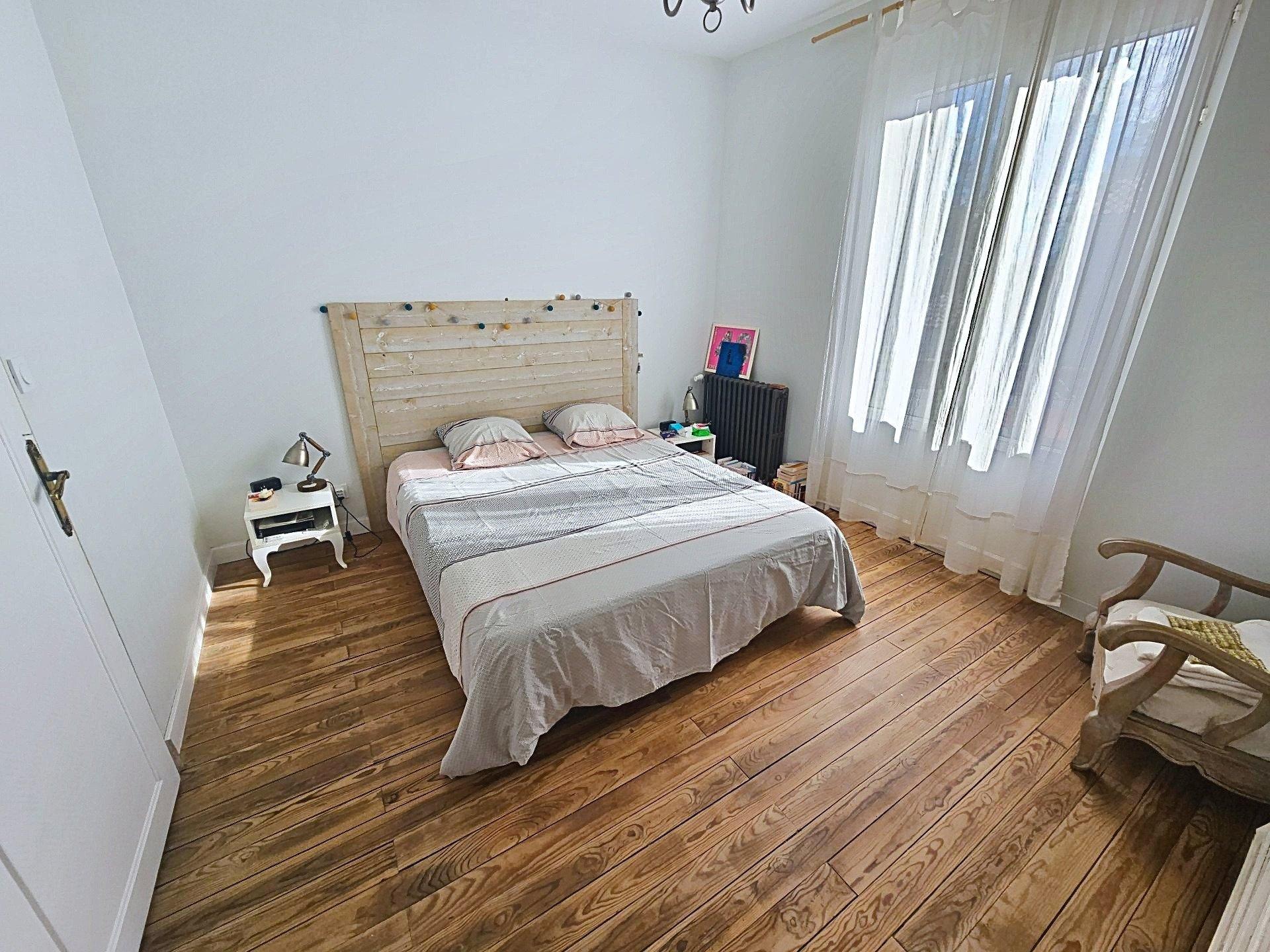 Photo 19 of the listing.