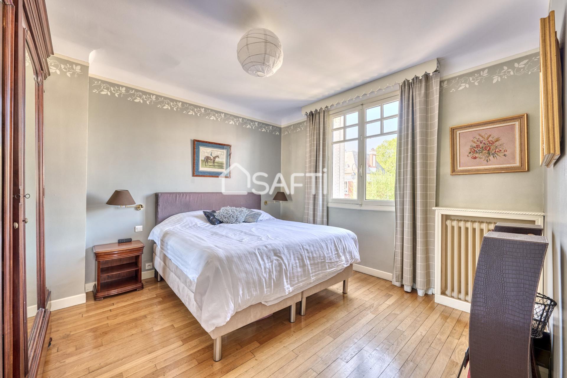 Photo 14 of the listing.