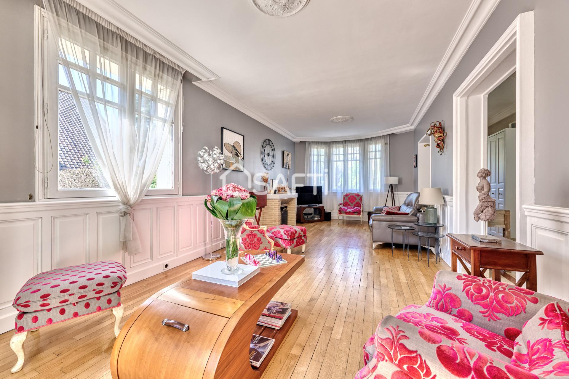 Photo 3 of the listing.