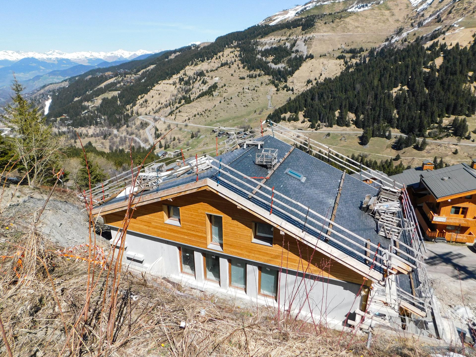 Photo 4 of the listing.