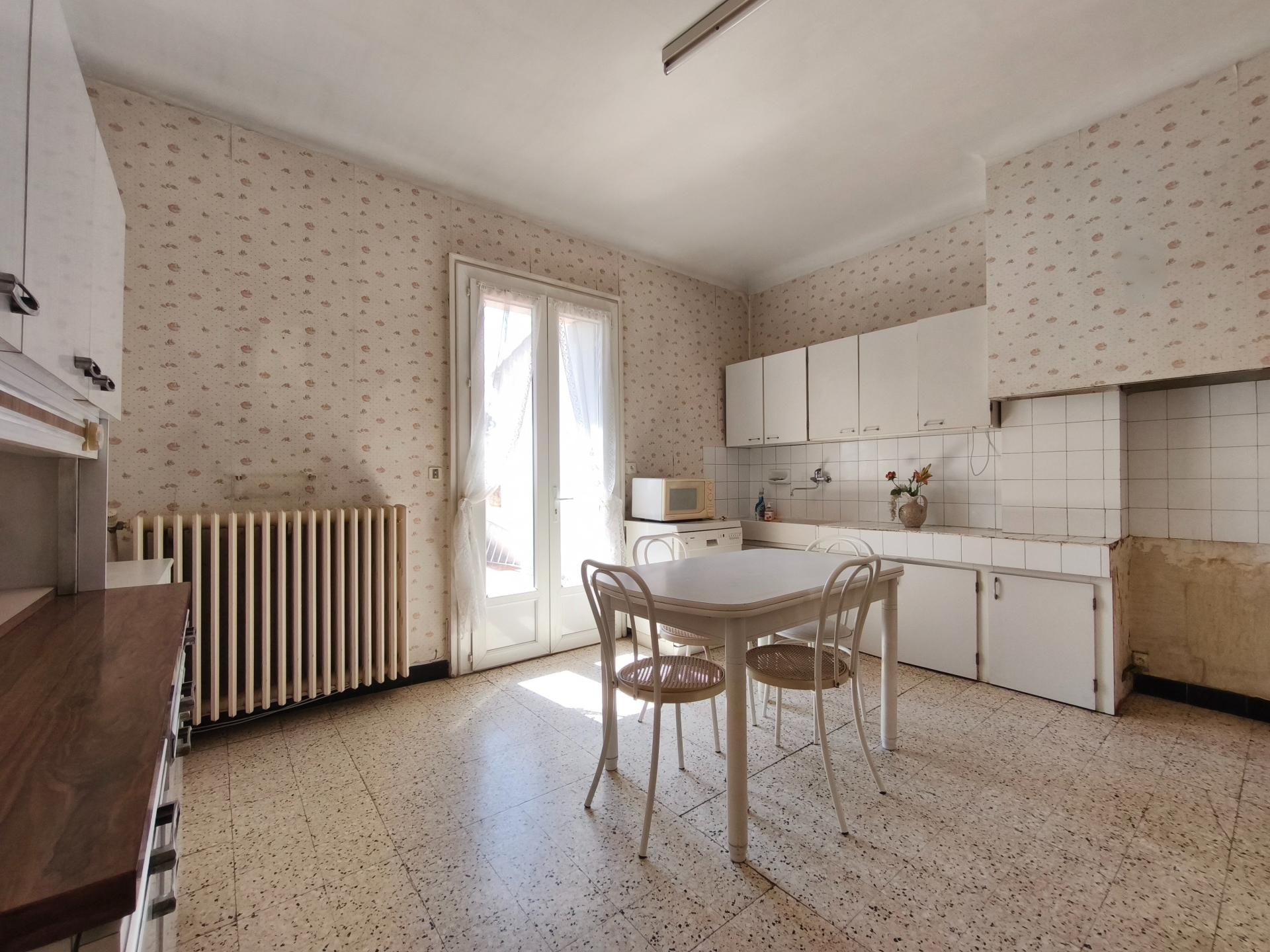 Photo 9 of the listing.