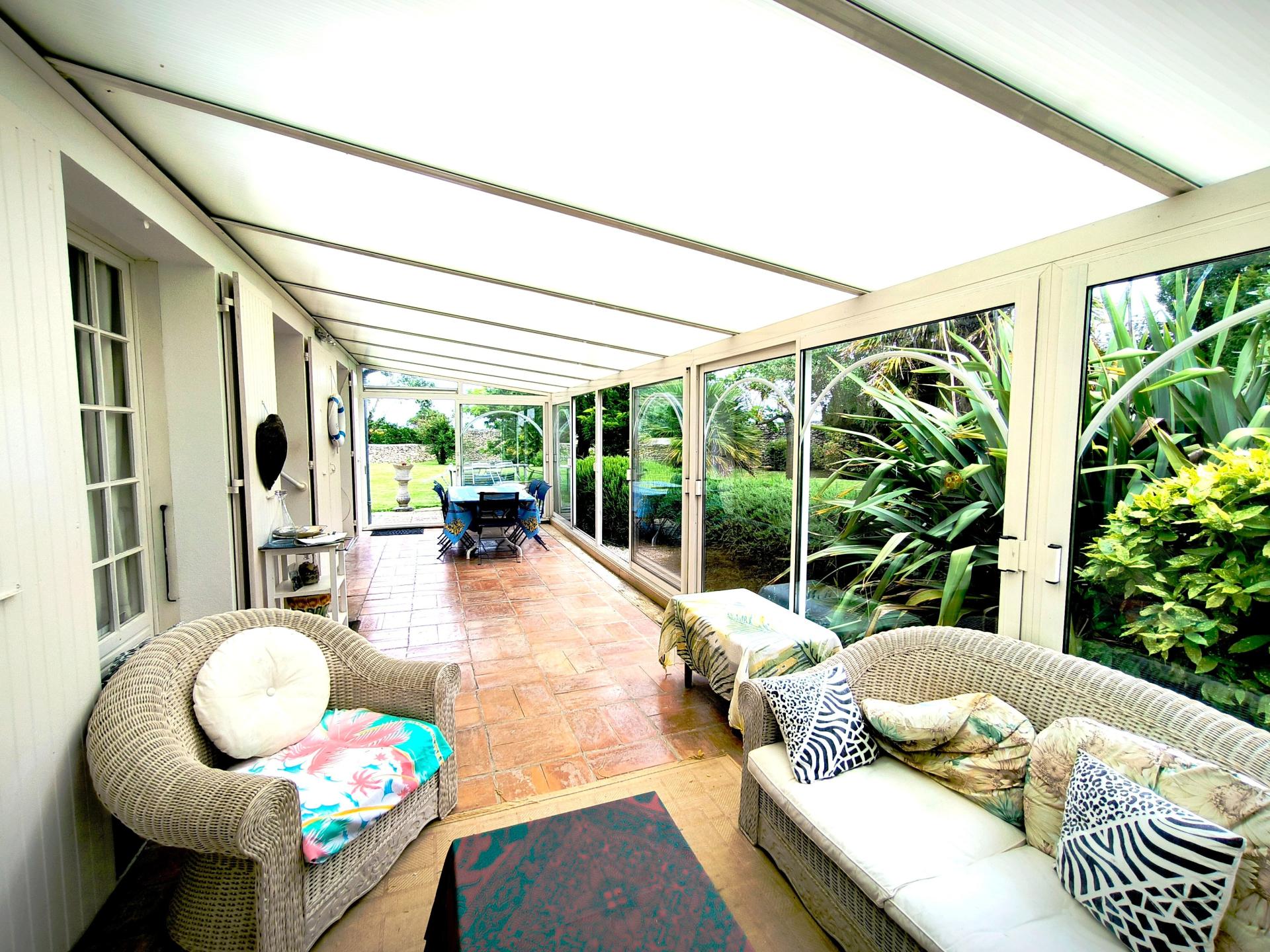 Photo 6 of the listing.