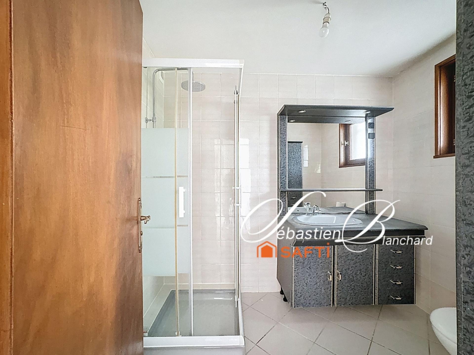 Photo 28 de l'annonce.