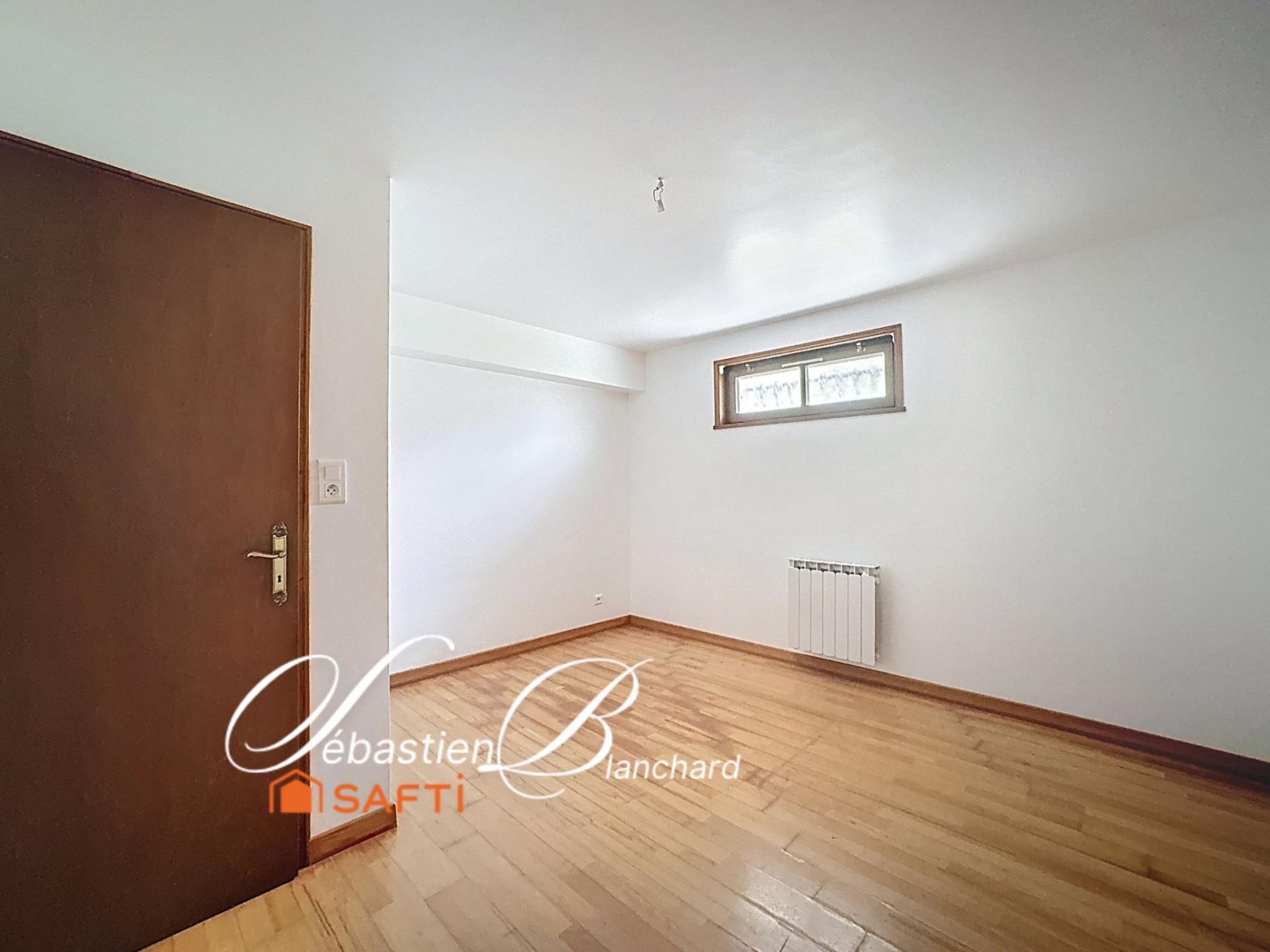 Photo 27 de l'annonce.