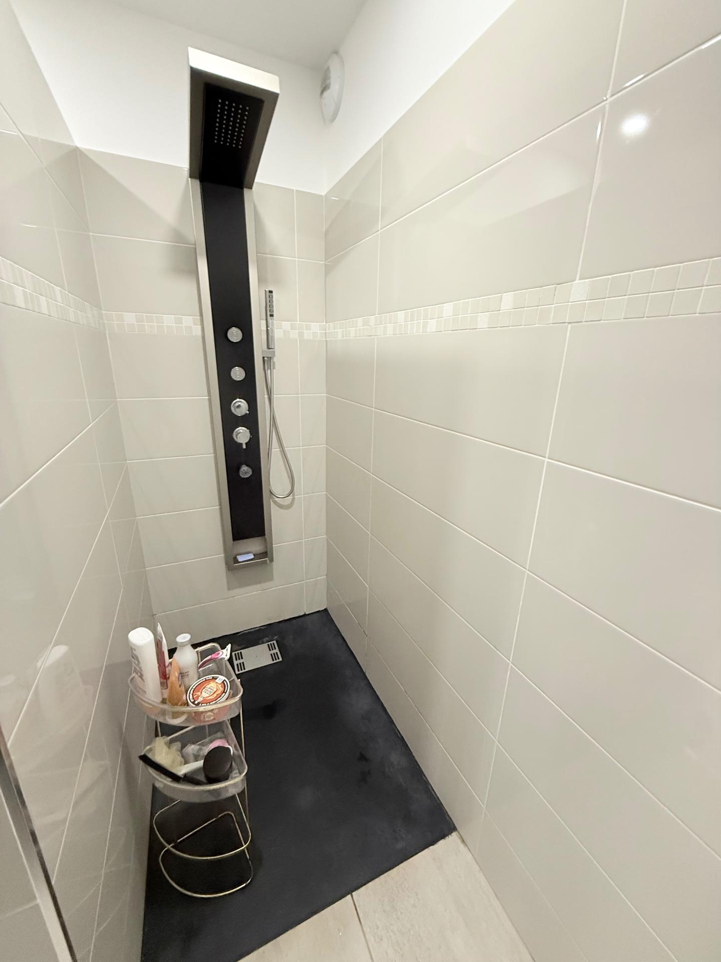 Photo 18 of the listing.