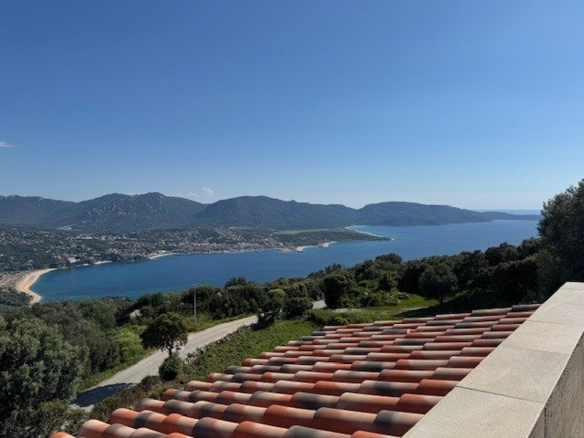 Photo 12 of the listing.