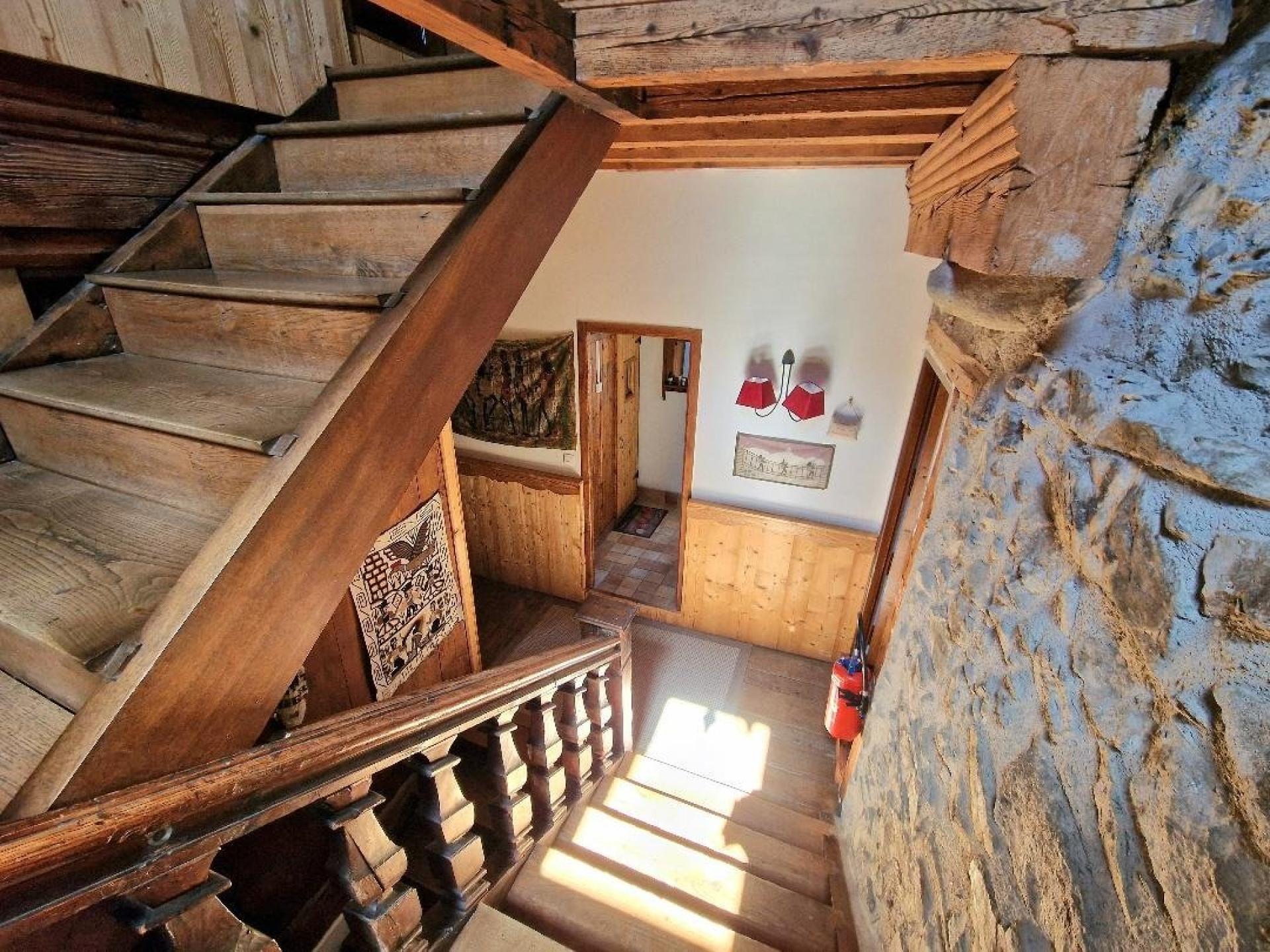 Photo 13 of the listing.