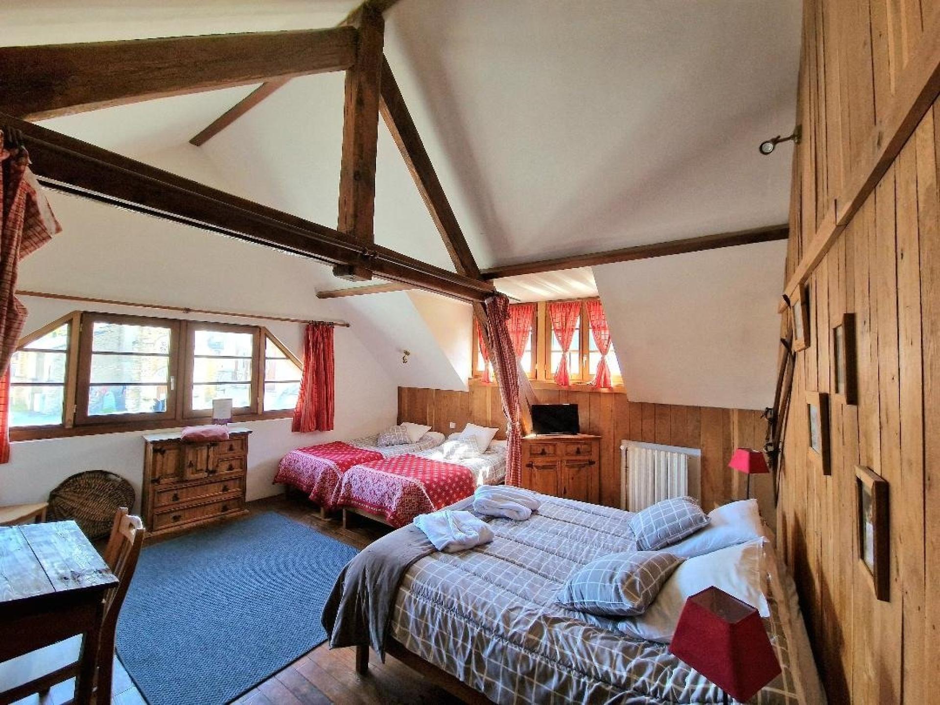 Photo 16 of the listing.