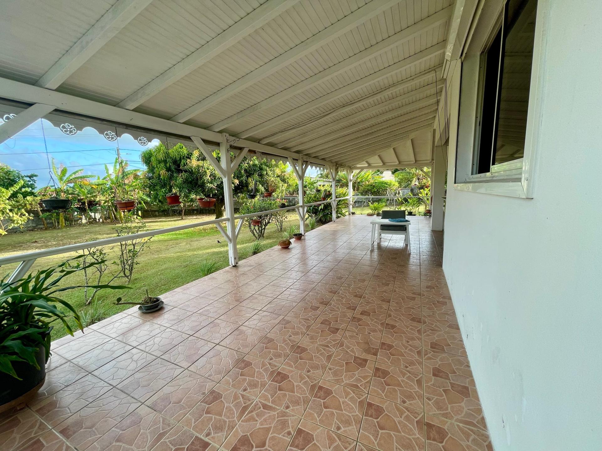 Photo 8 of the listing.