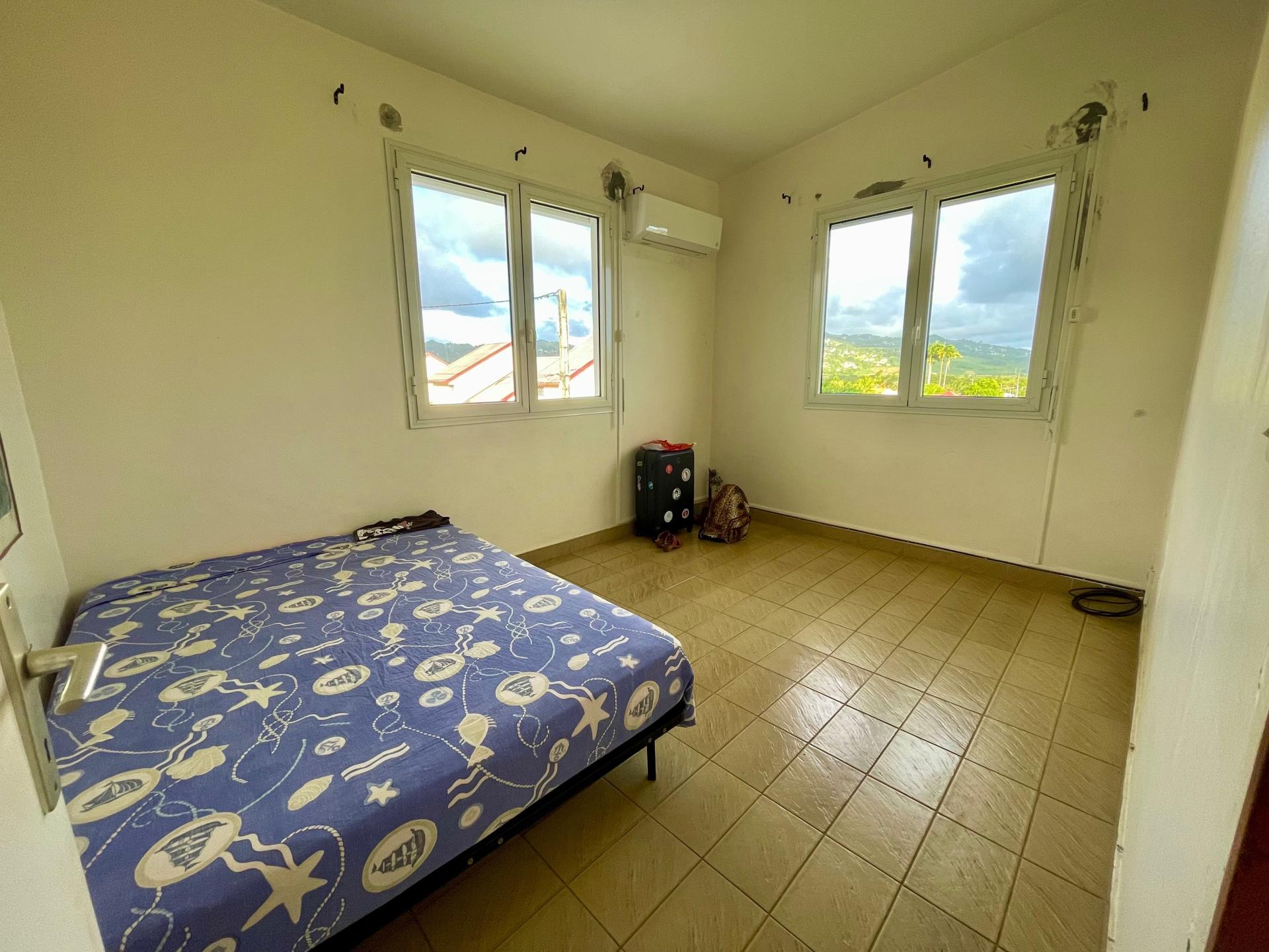 Photo 6 of the listing.