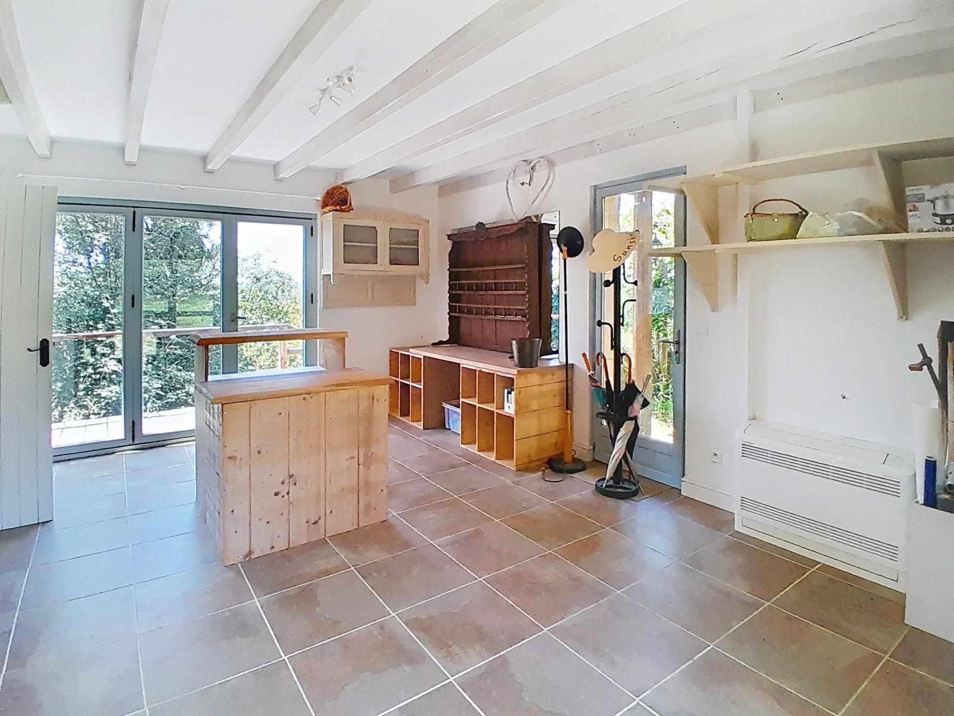 Photo 9 of the listing.