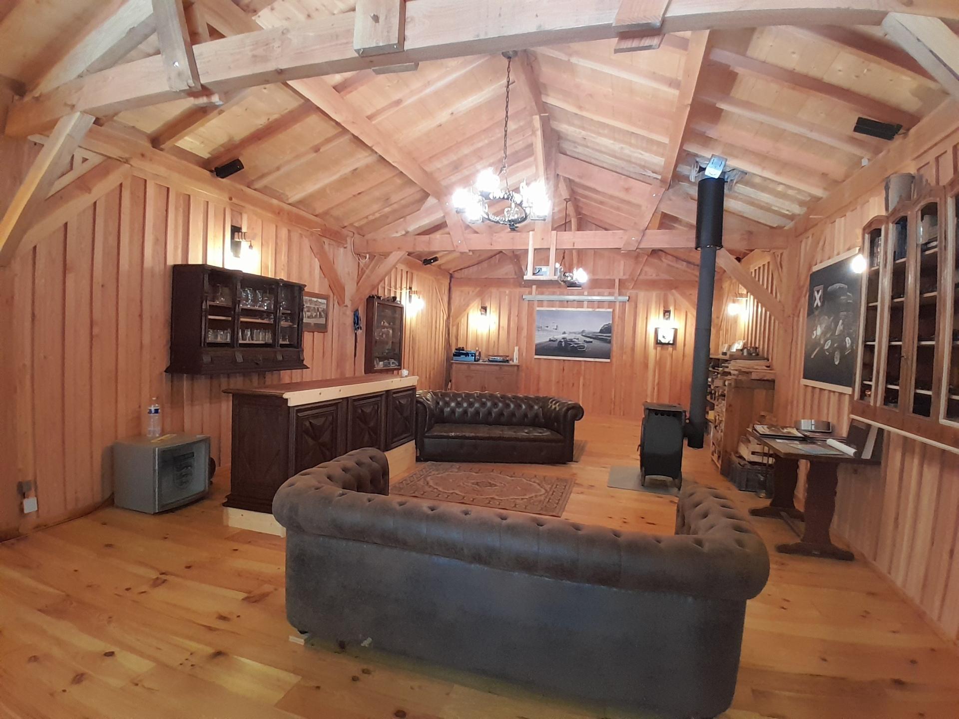 Photo 15 of the listing.