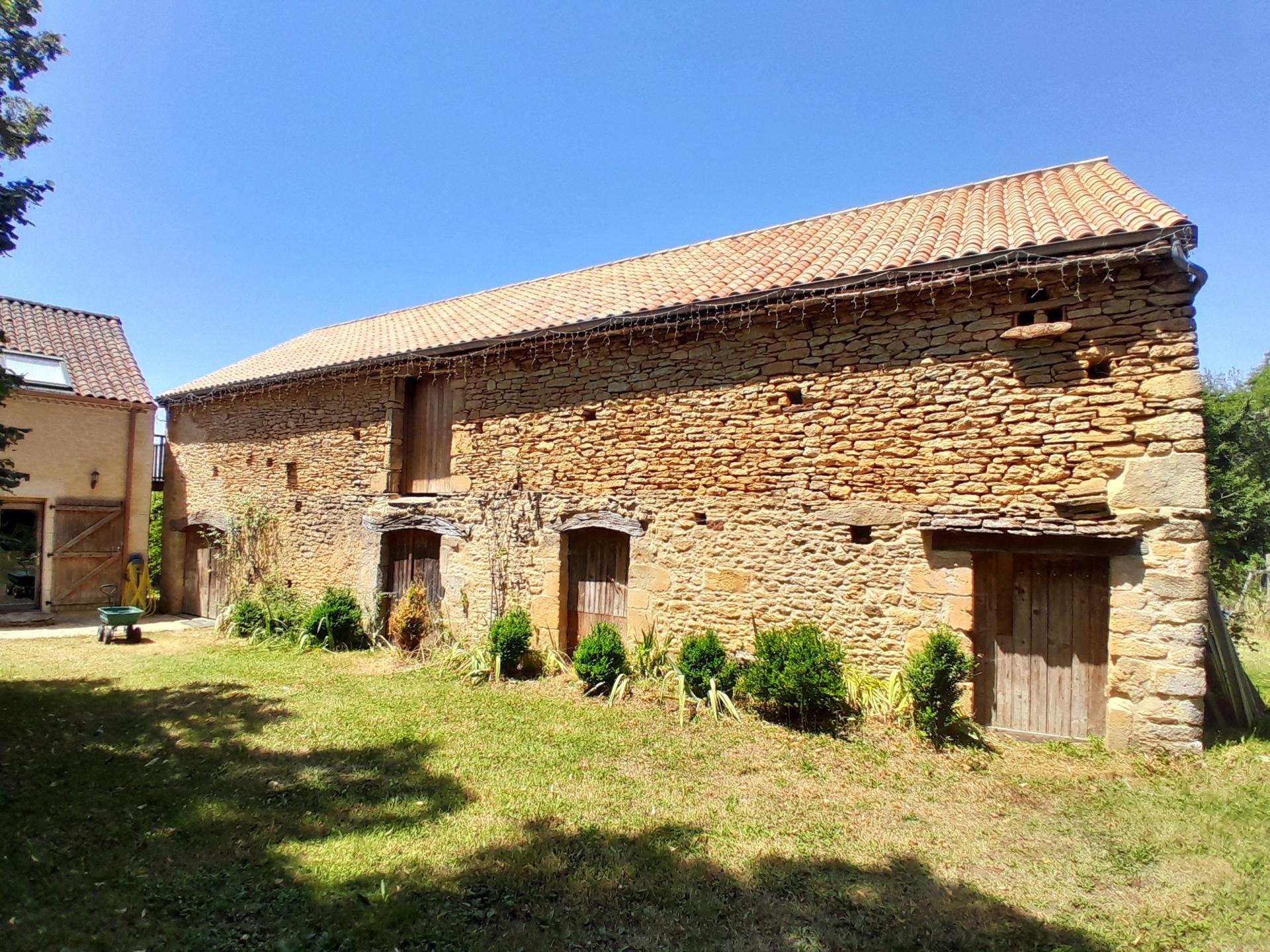 Photo 11 of the listing.