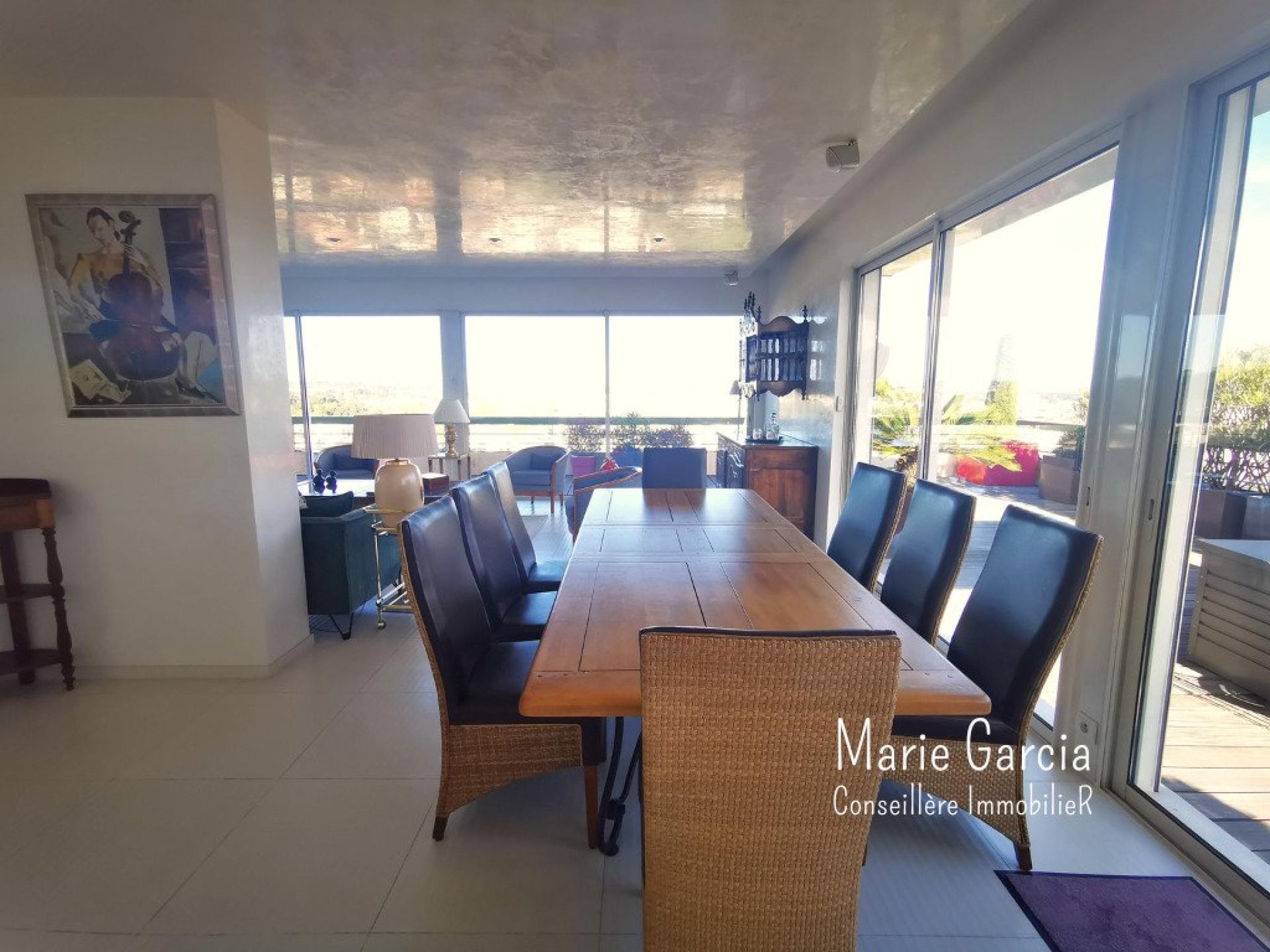 Photo 11 of the listing.