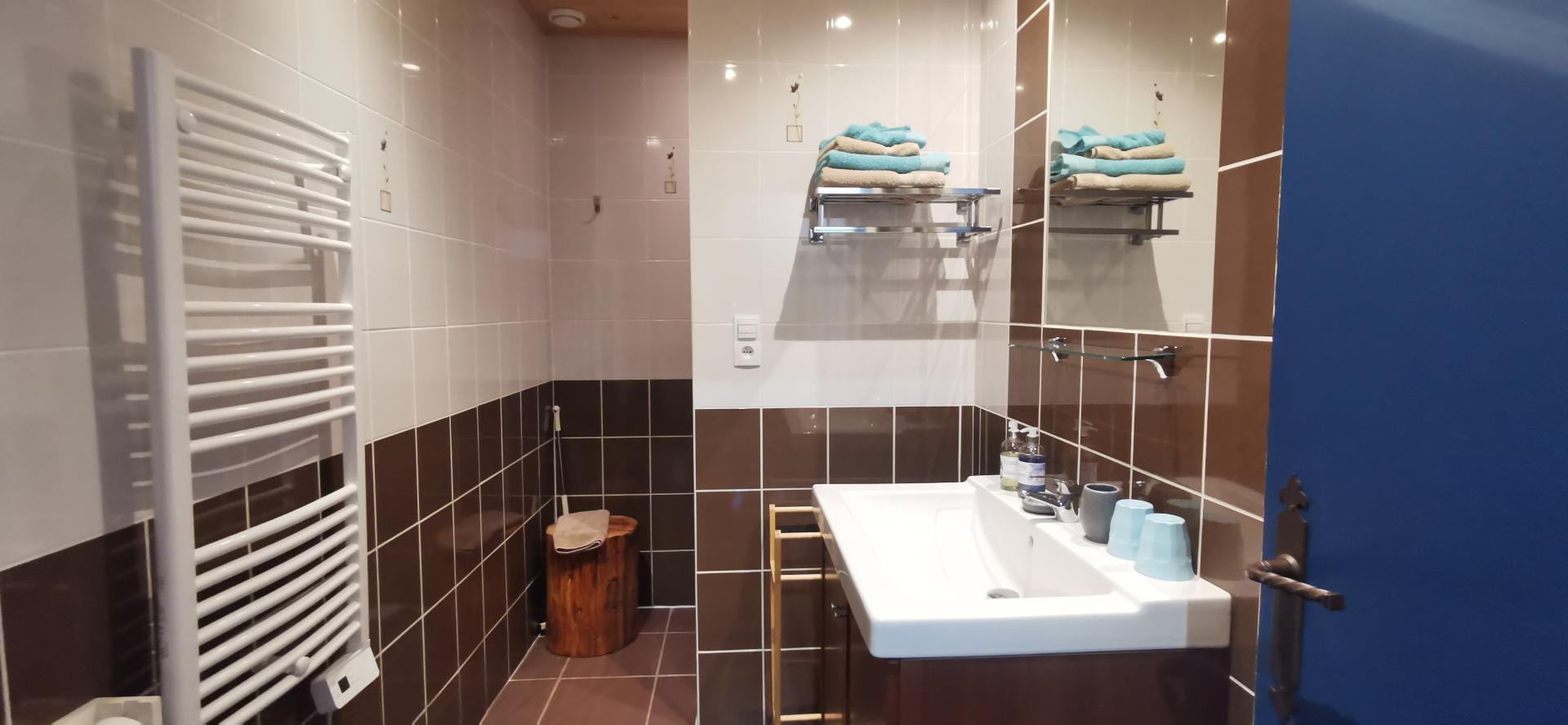 Photo 15 of the listing.