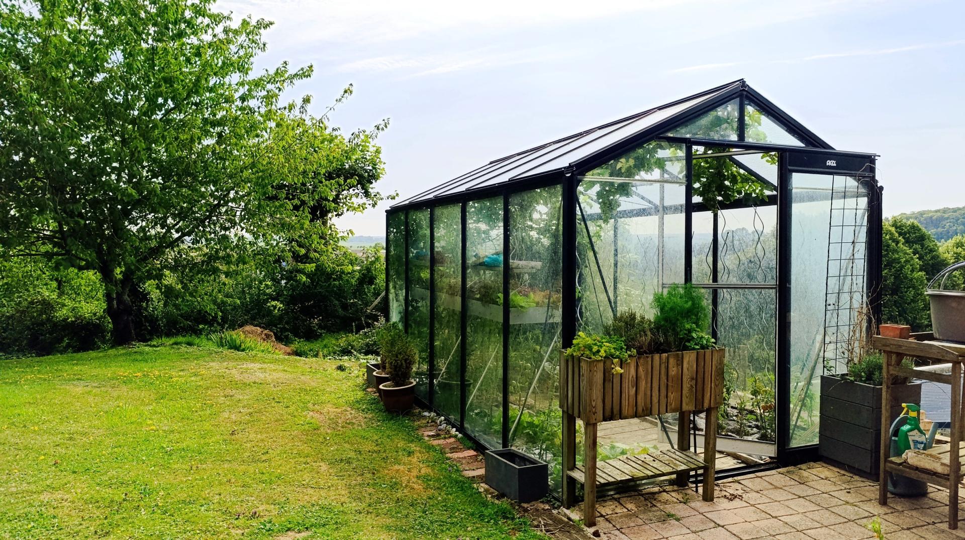 Photo 15 of the listing.