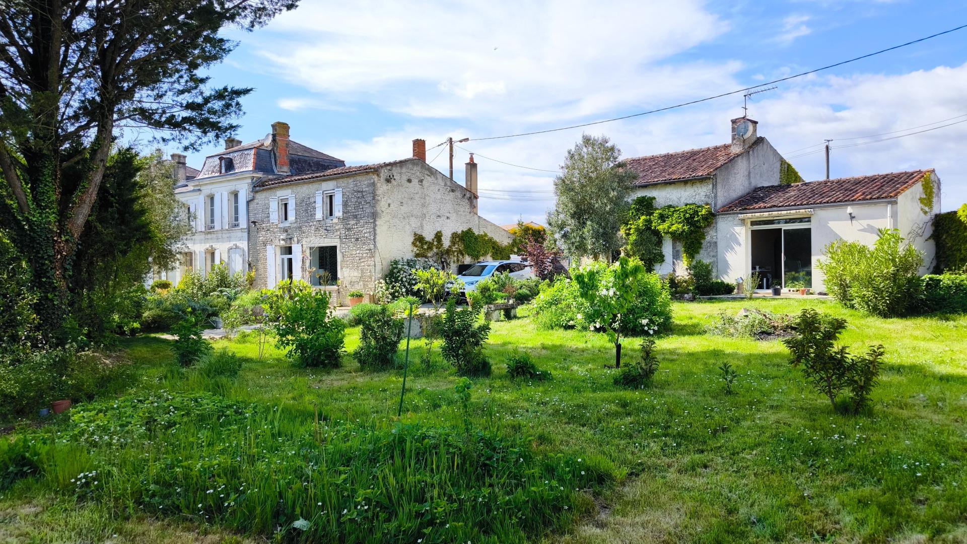 Photo 11 of the listing.