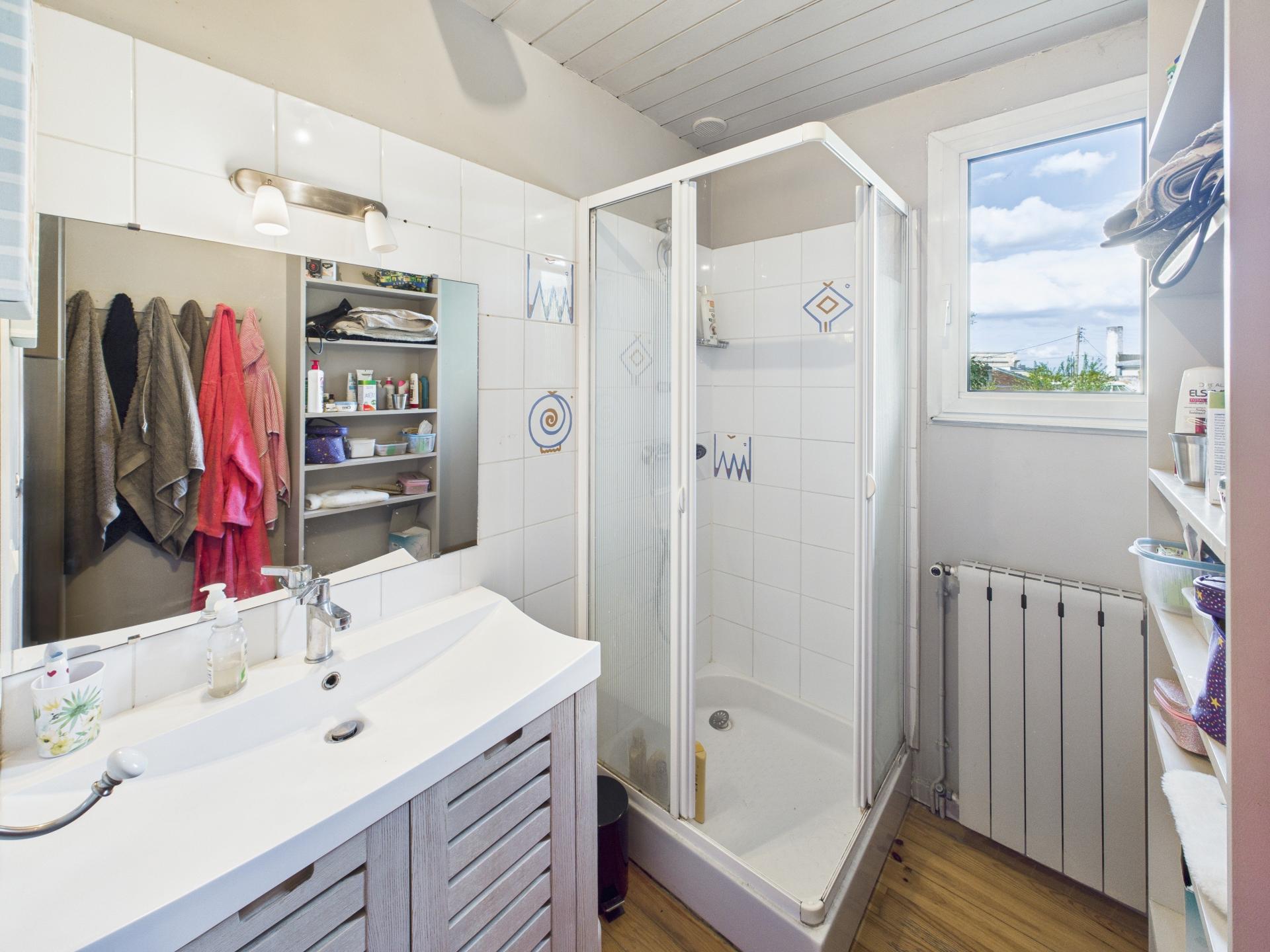 Photo 12 of the listing.