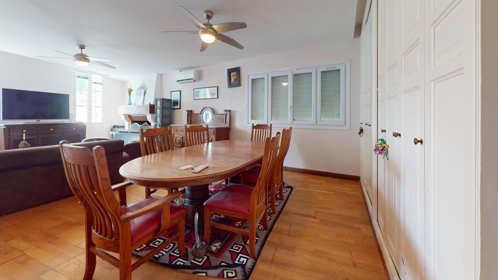 Photo 10 of the listing.