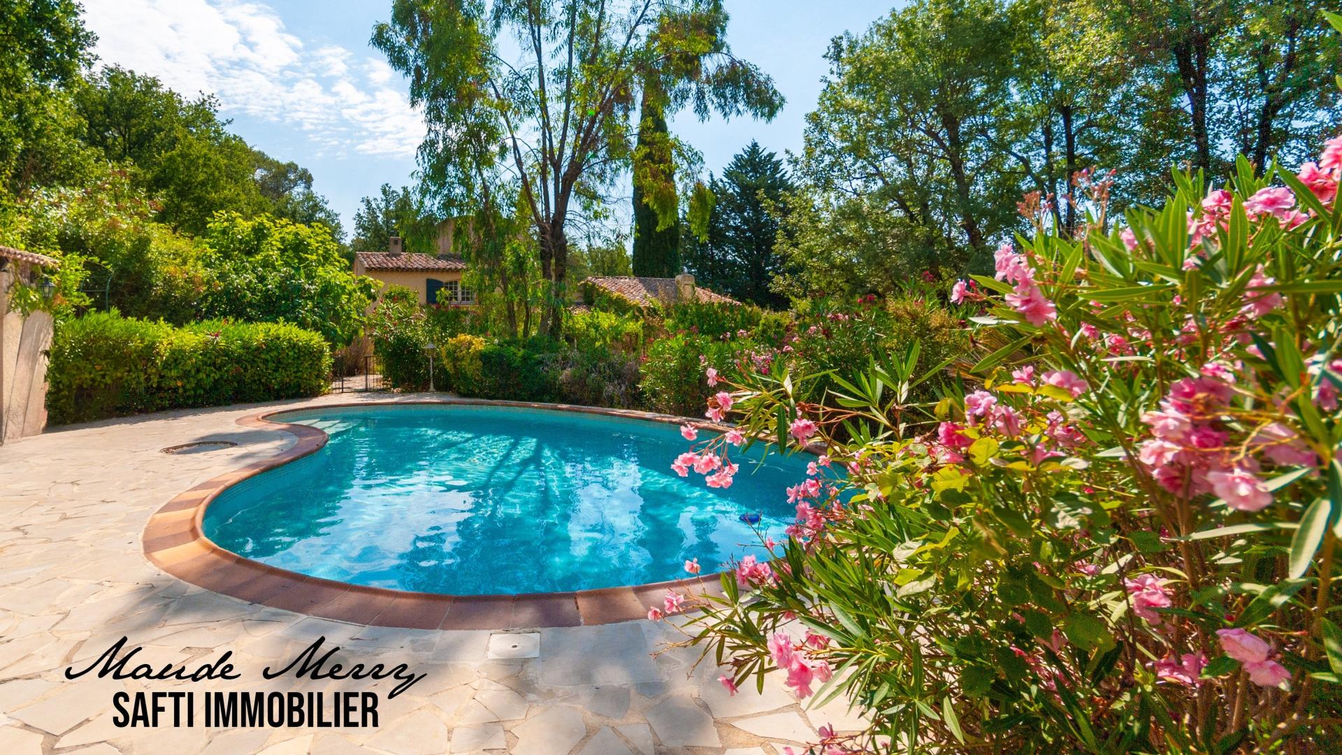 Photo 3 of the listing.