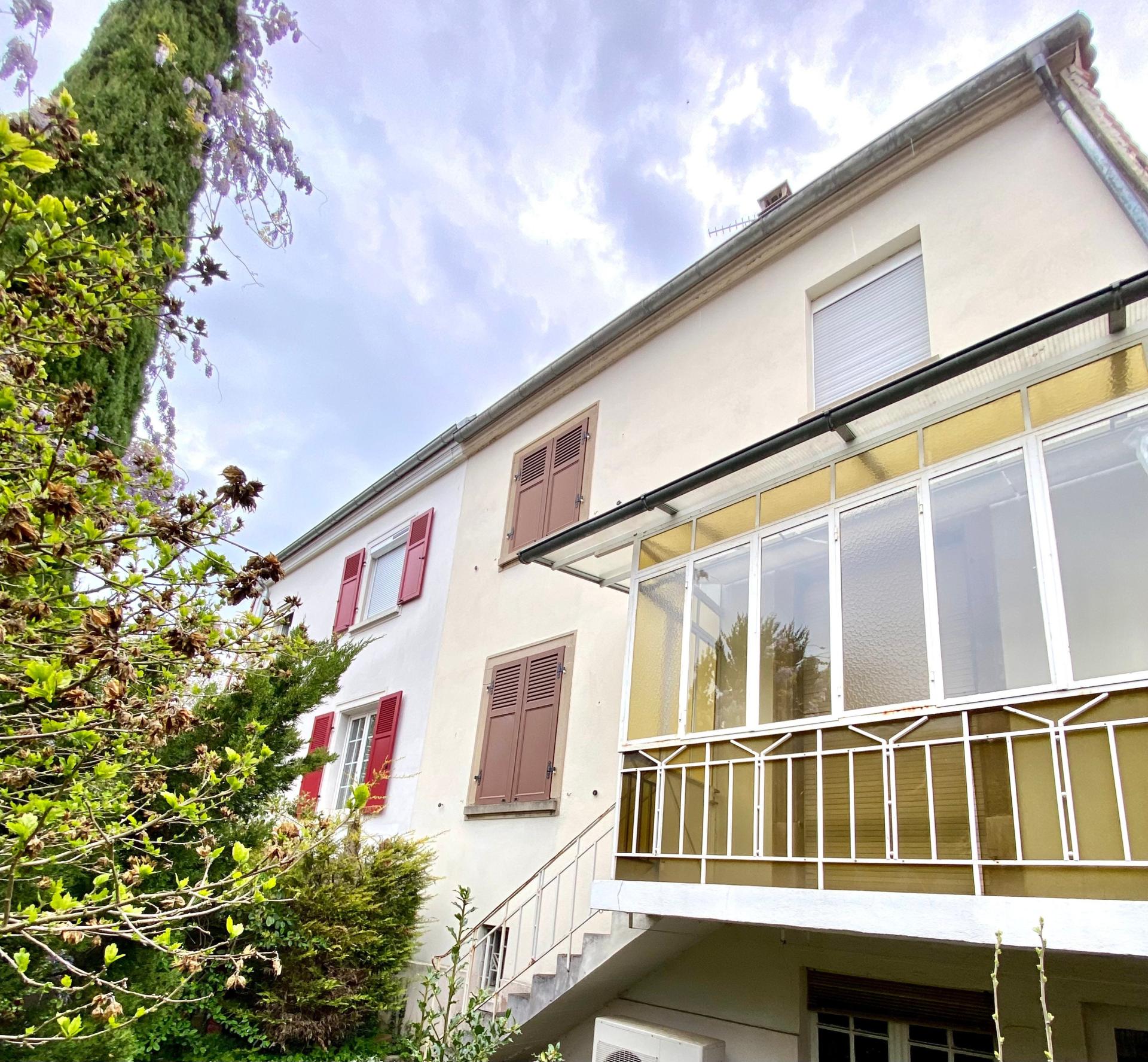 Photo 5 of the listing.