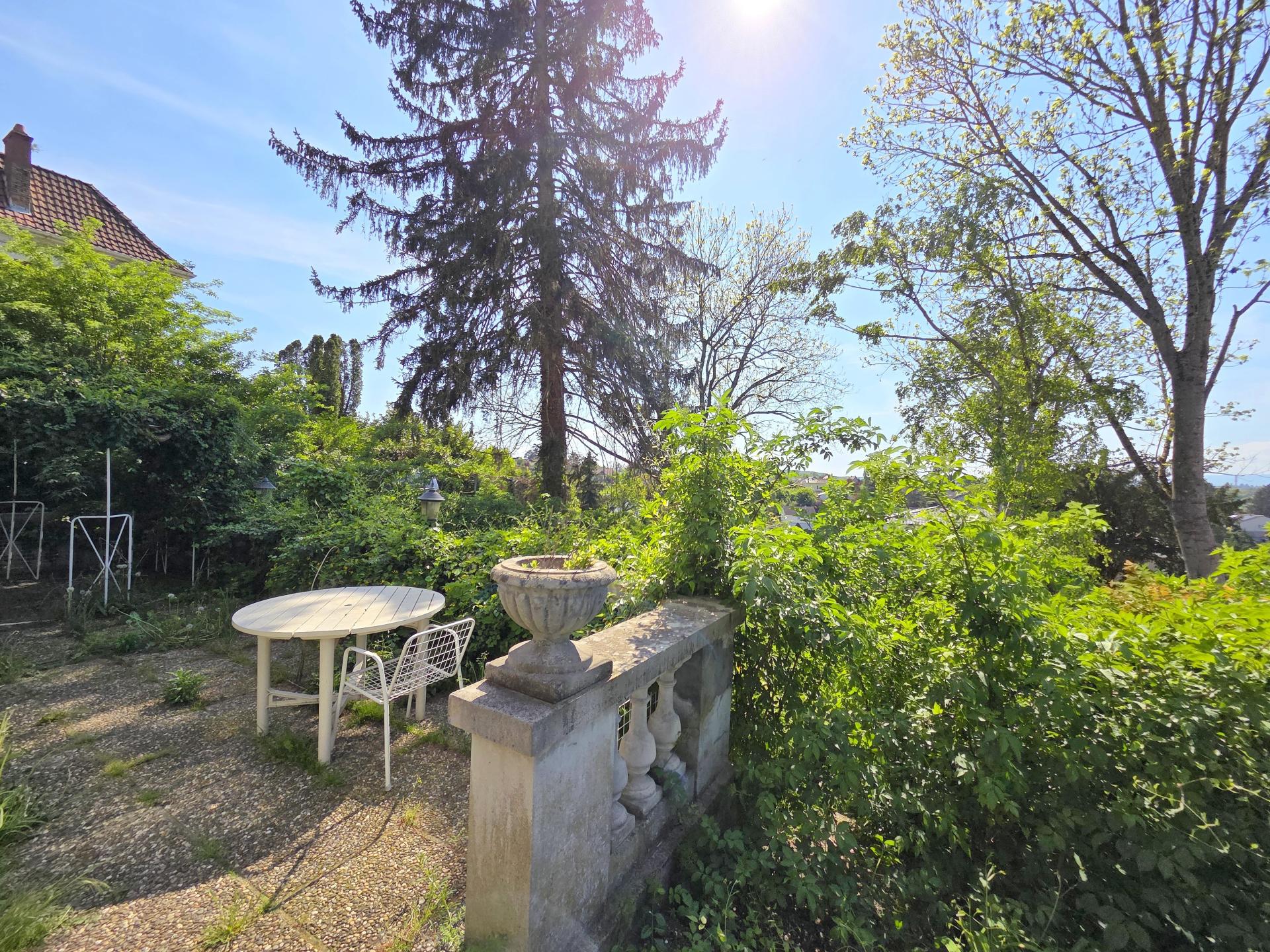 Photo 16 of the listing.