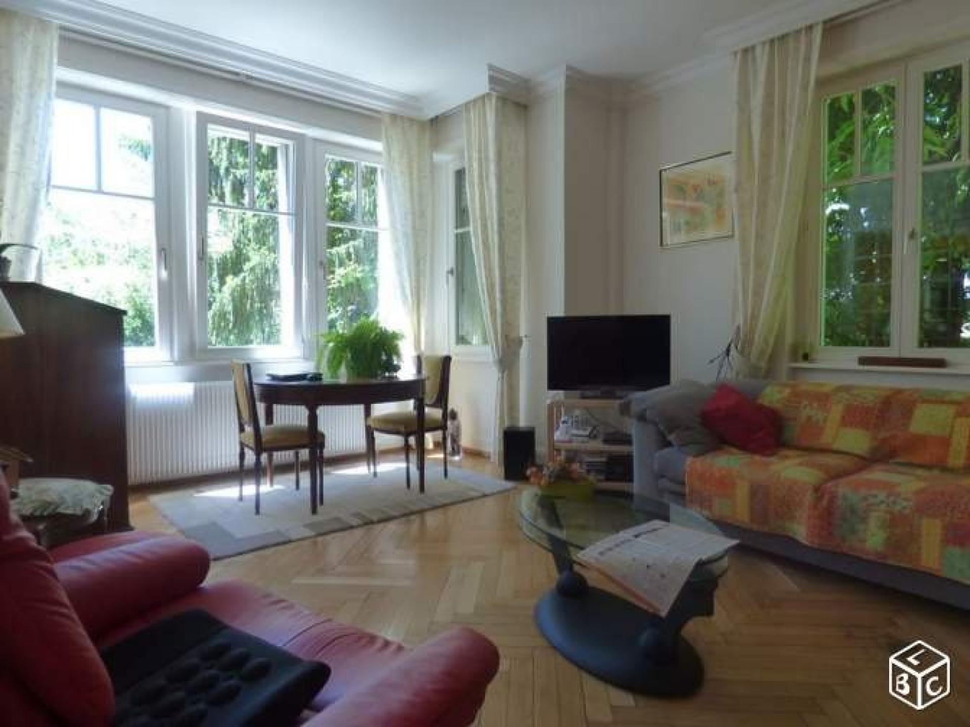 Photo 5 of the listing.