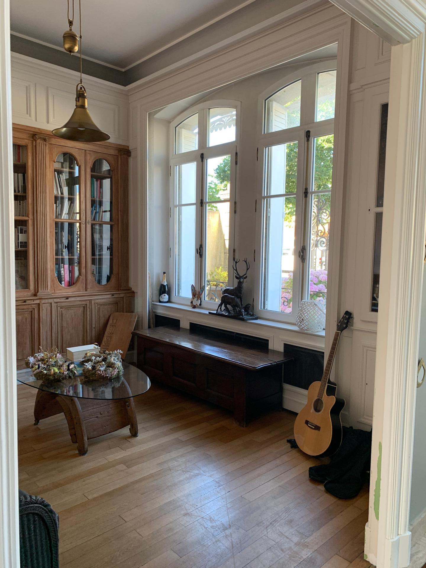 Photo 8 of the listing.