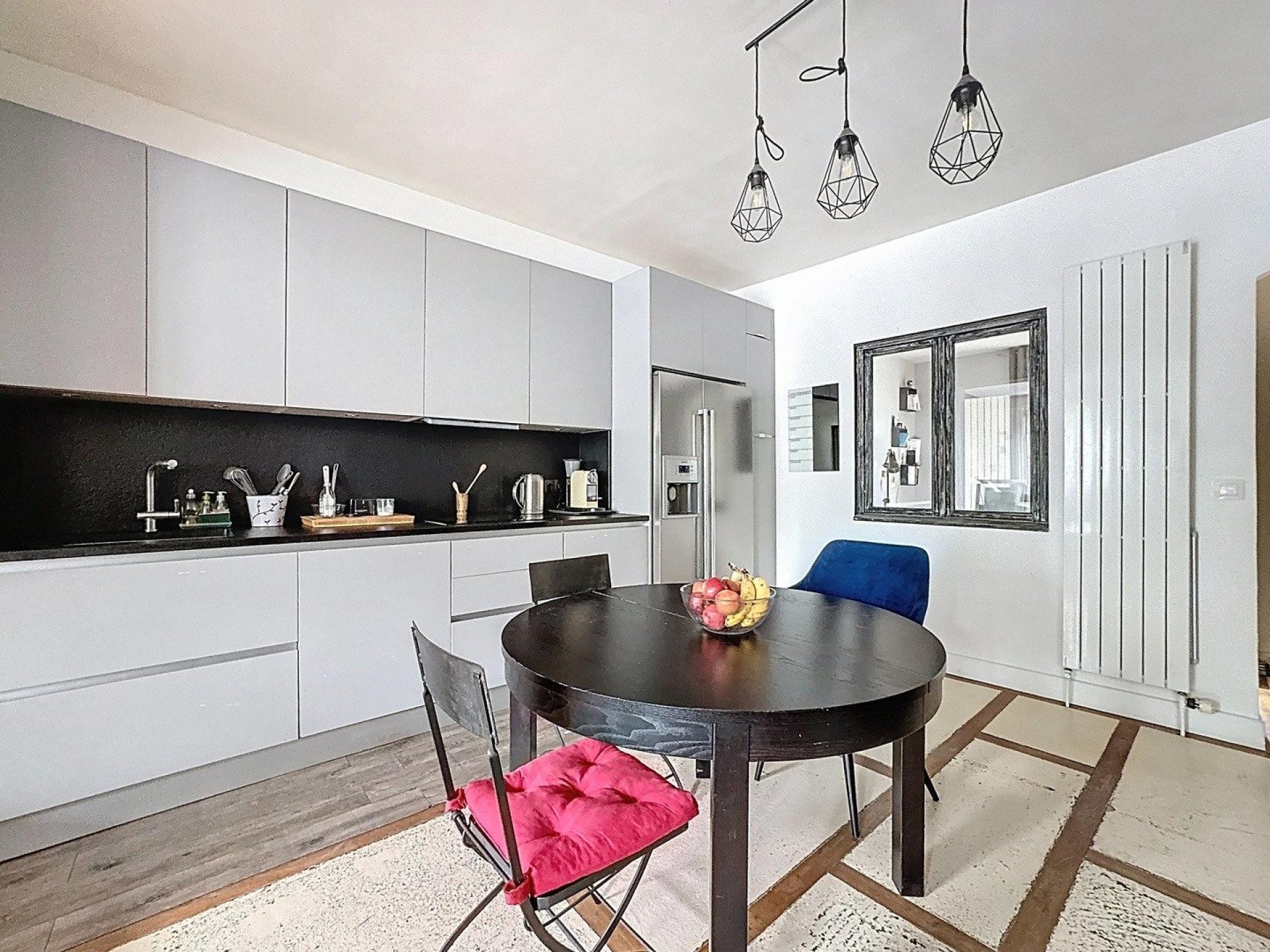 Maison a louer courbevoie - 4 pièce(s) - 92 m2 - Surfyn