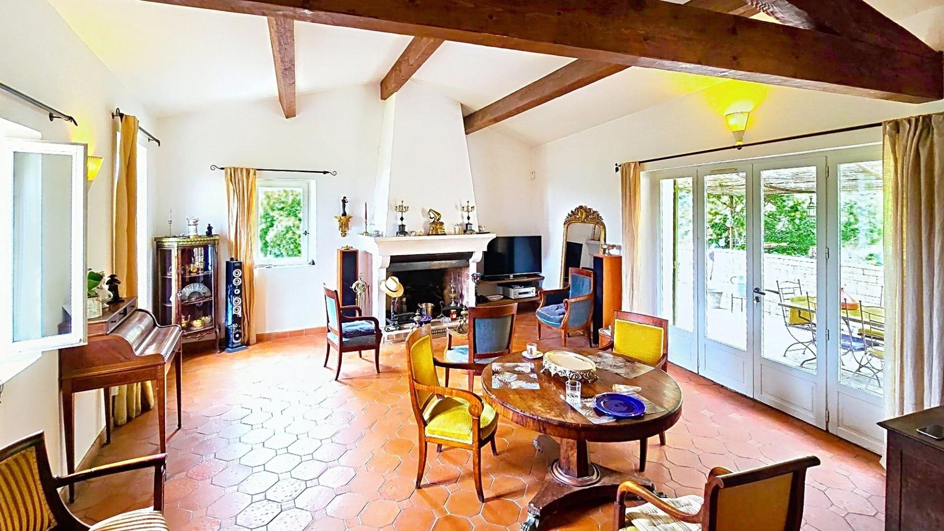 Photo 12 of the listing.