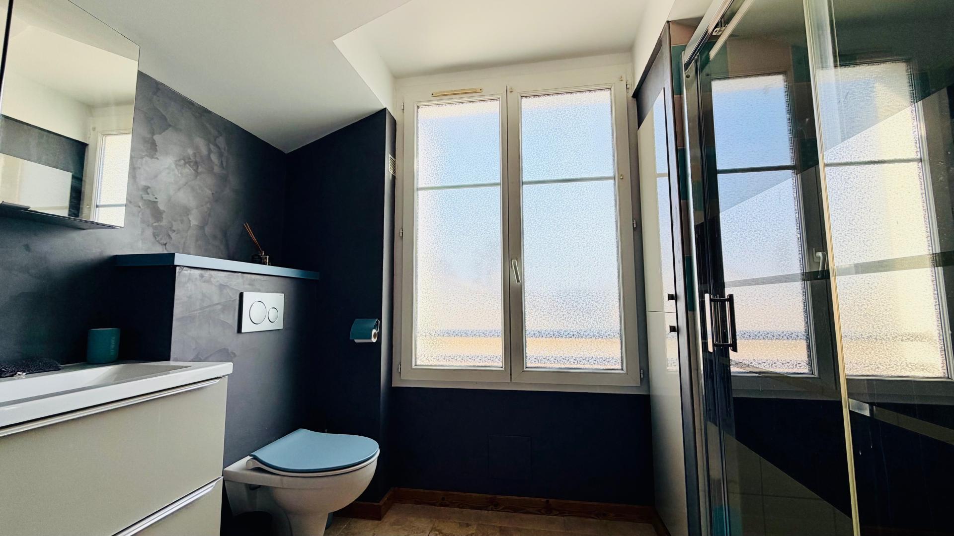 Photo 21 of the listing.