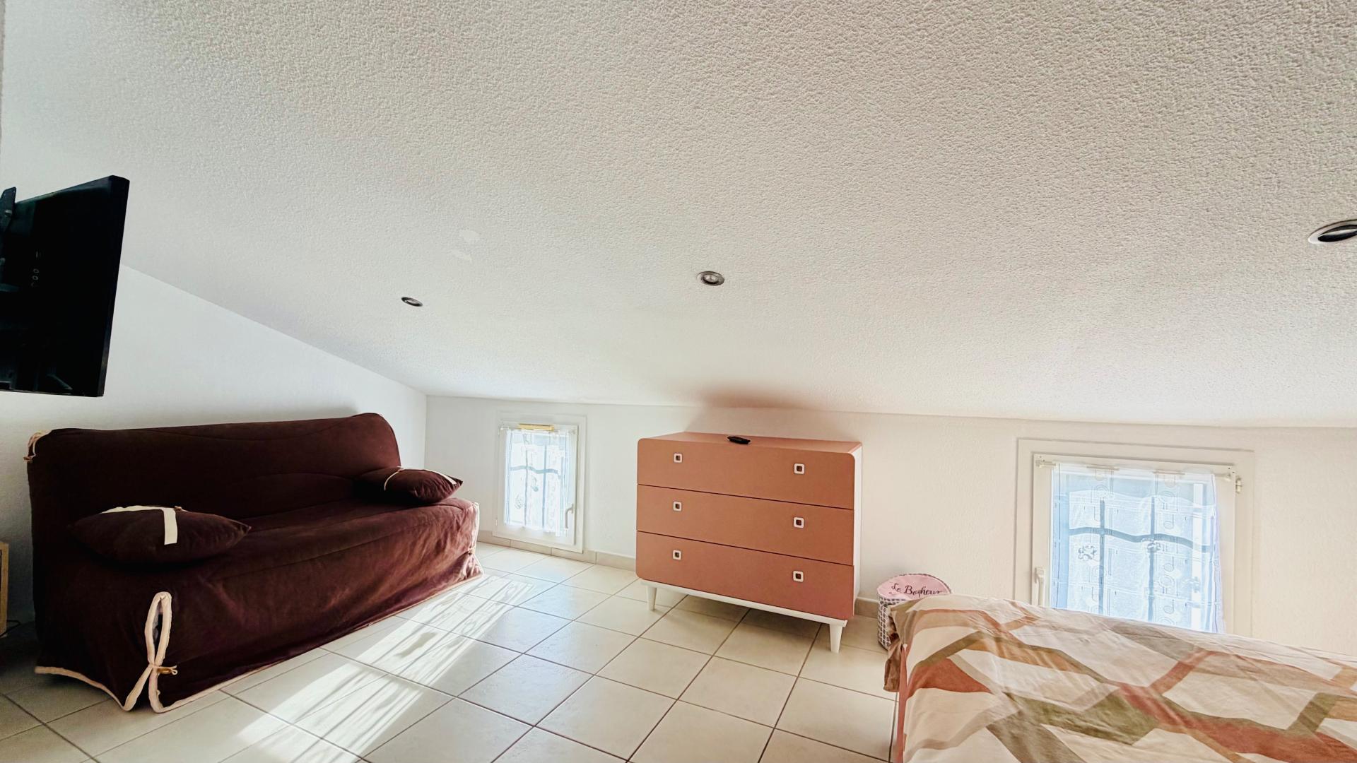 Photo 20 of the listing.