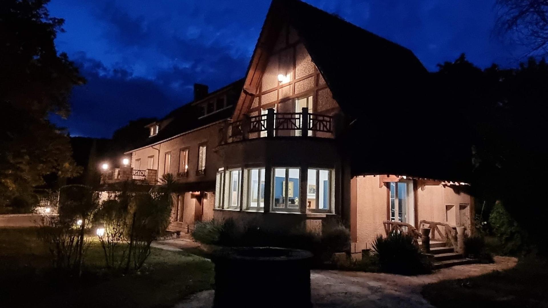 Photo 12 of the listing.