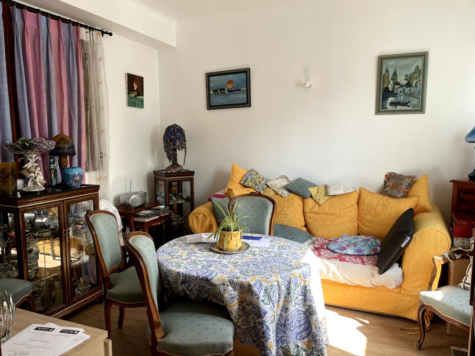 Photo 10 of the listing.