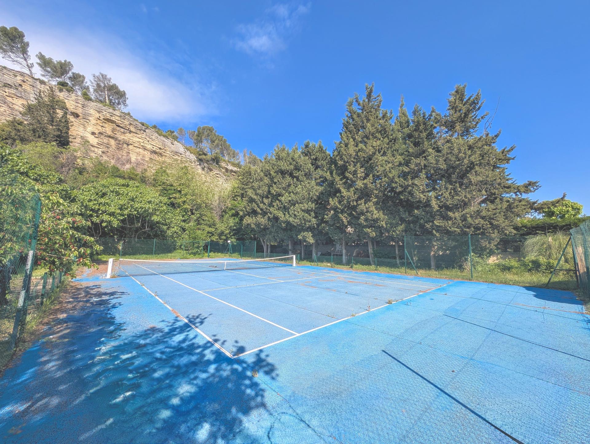 Photo 7 of the listing.