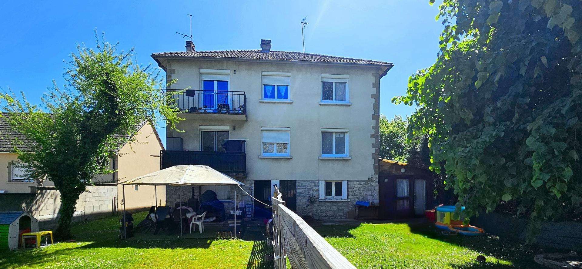 Immeuble 155 m² · à Brive-la-Gaillarde · 155 m² · 217 000 €