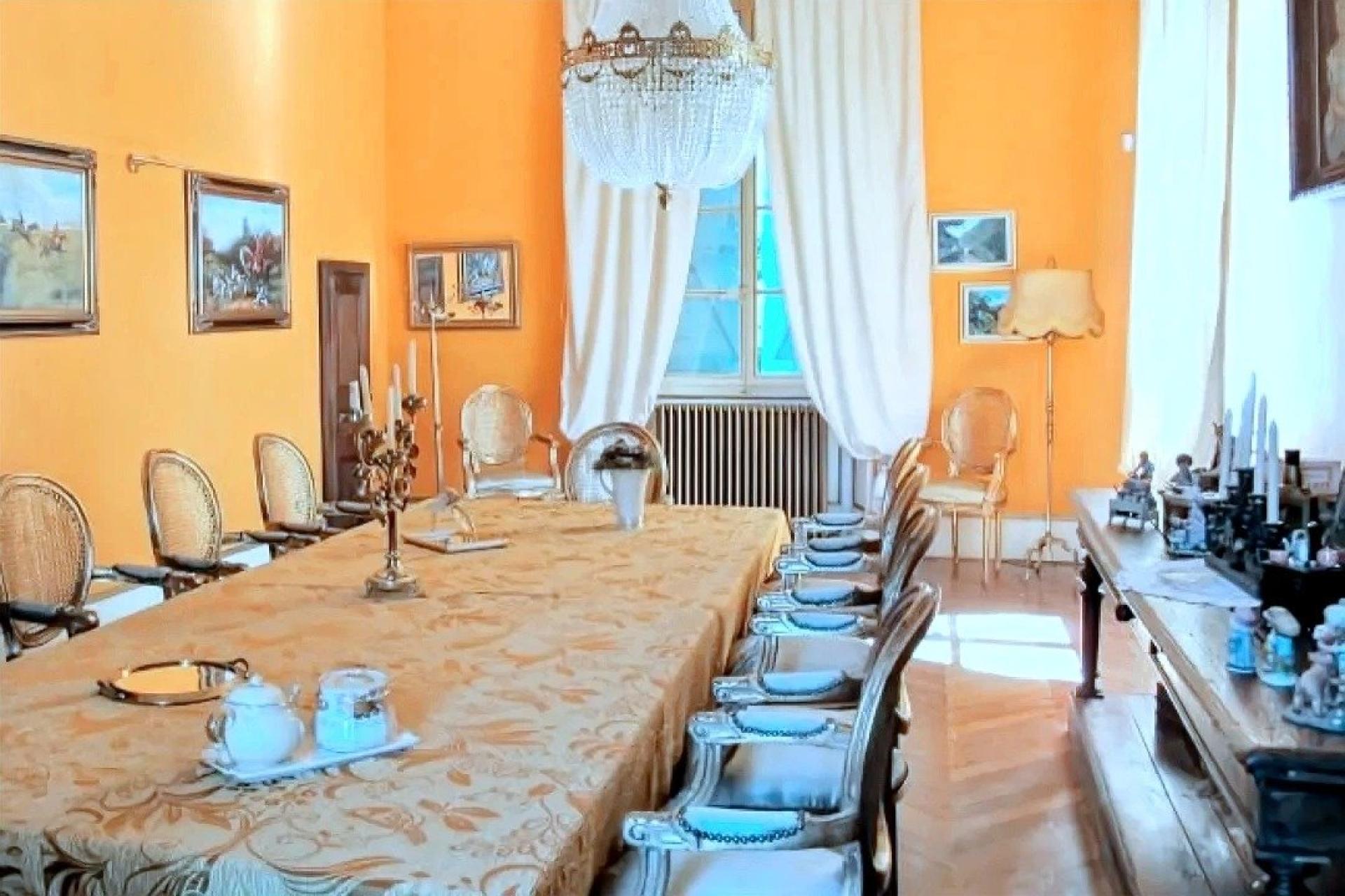 Photo 12 of the listing.