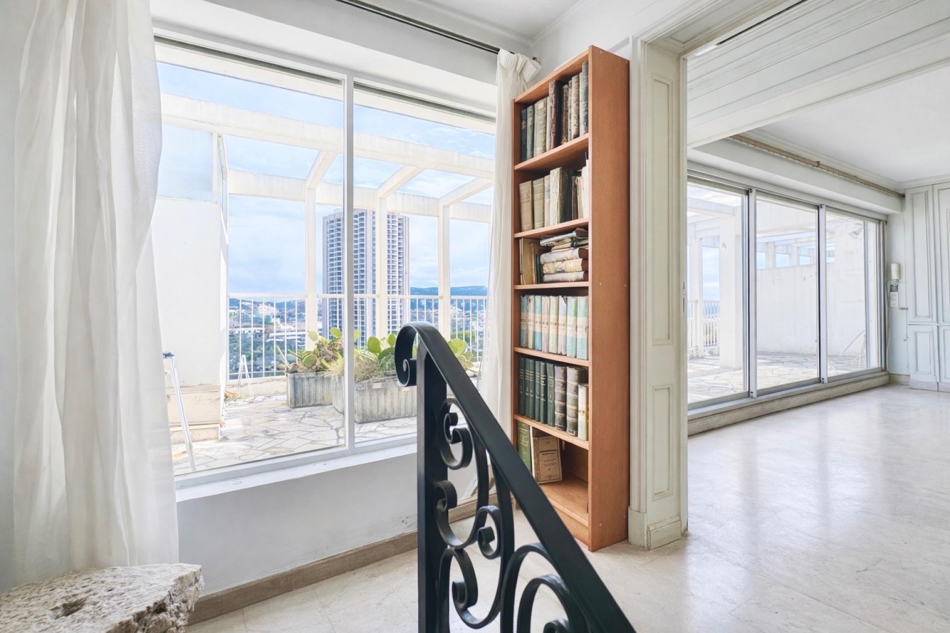 Photo 11 of the listing.