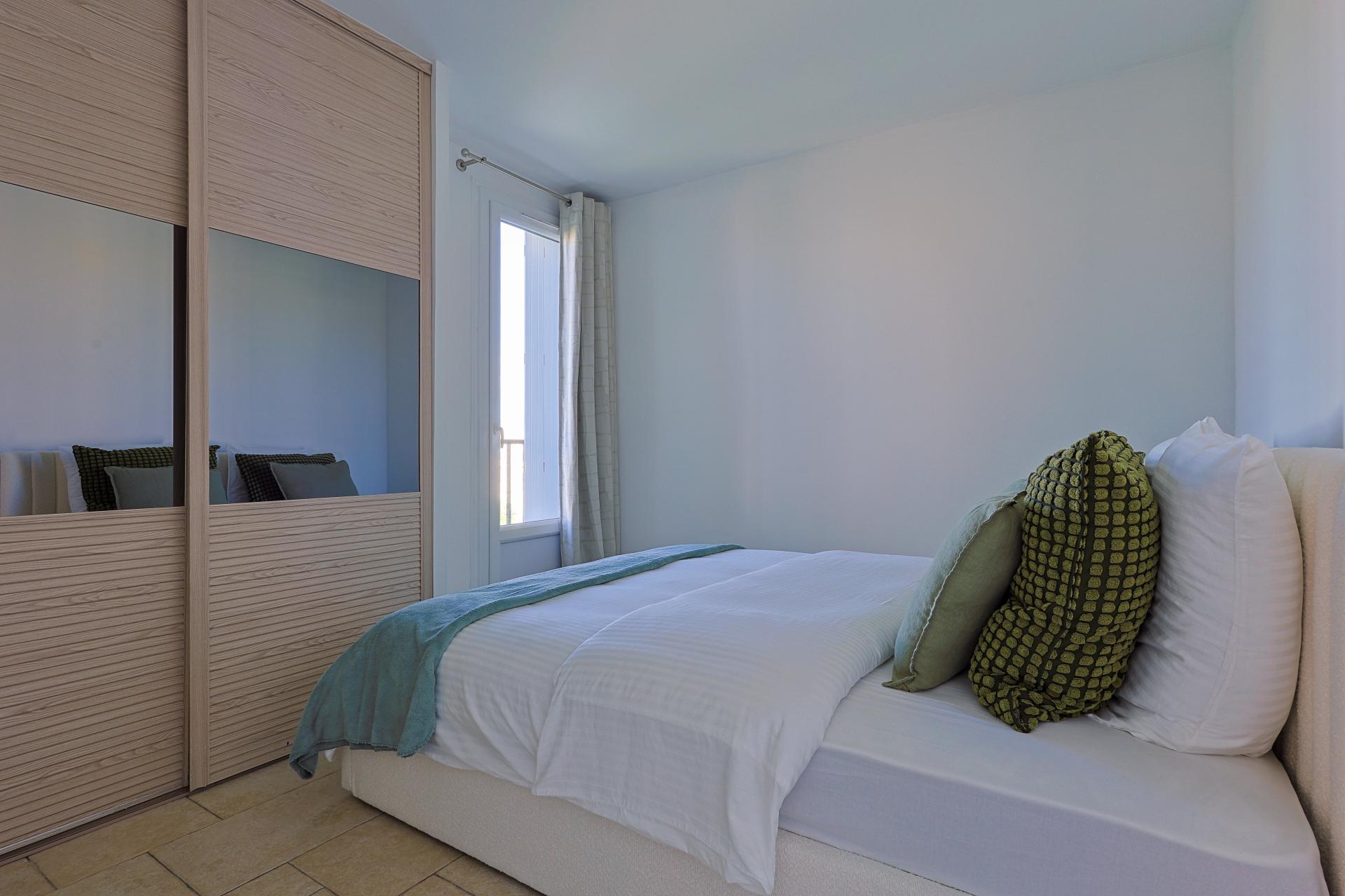 Photo 10 of the listing.