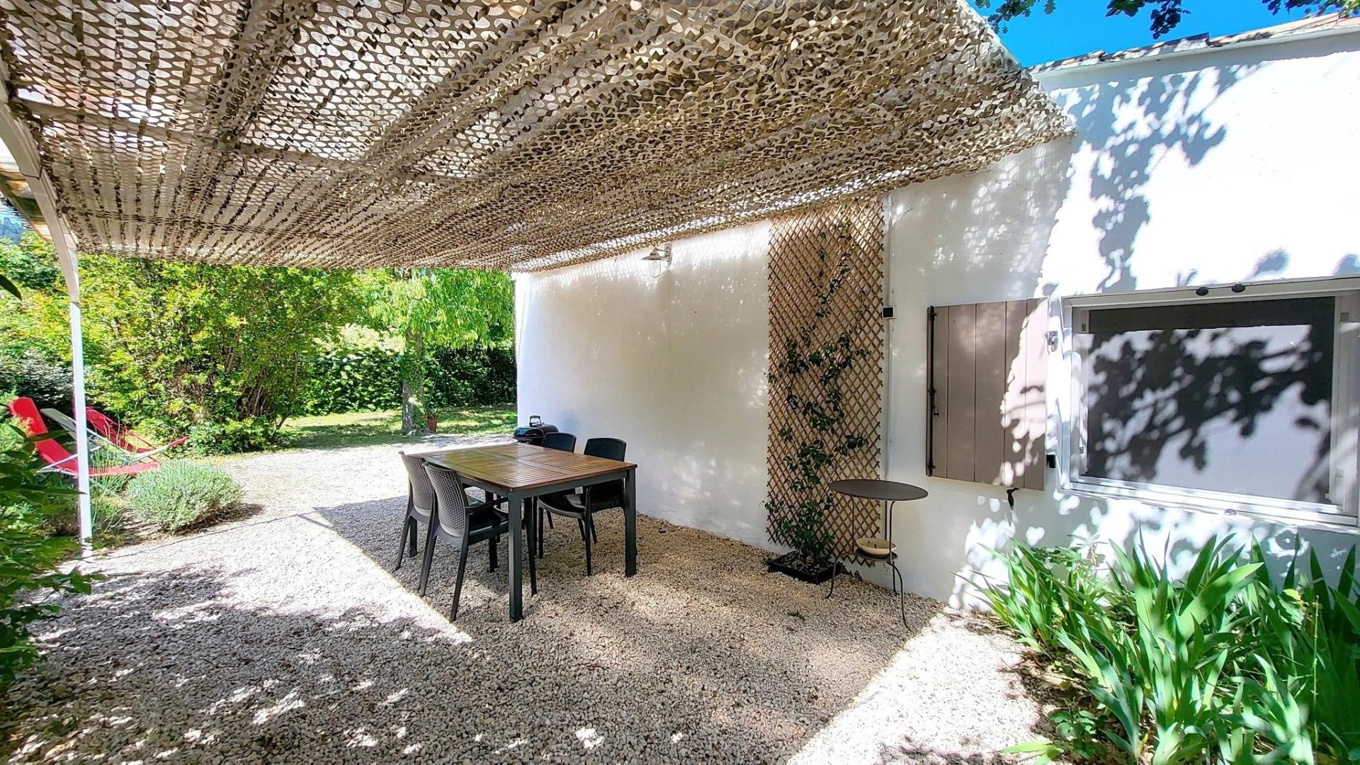 Photo 12 of the listing.