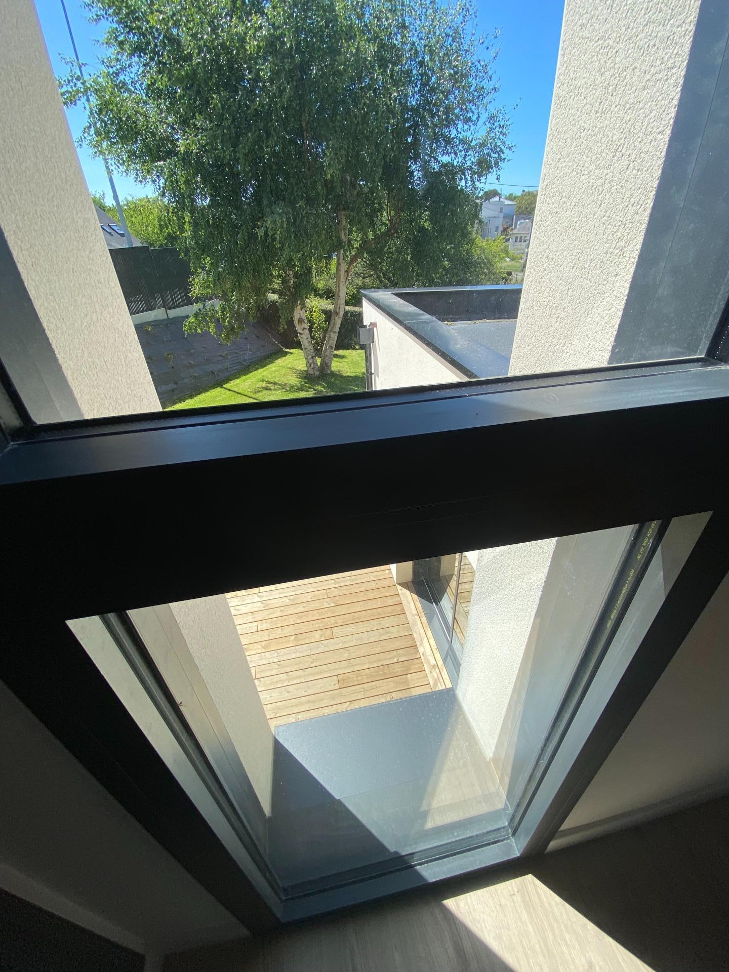 Photo 7 of the listing.